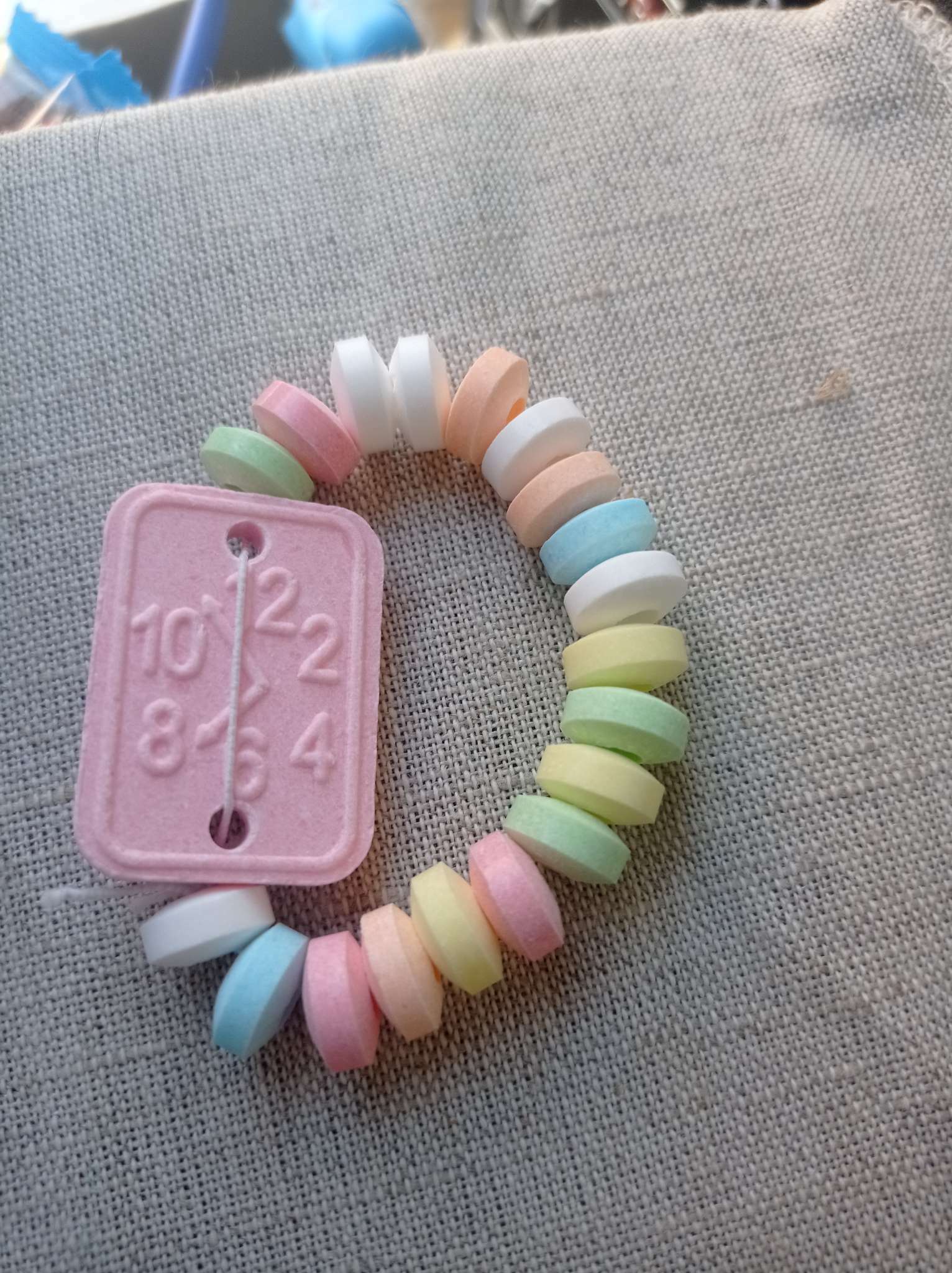 Фотография покупателя товара Драже сахарное "Весёлый сюрприз. Браслетик и часы", микс, 12 г - Фото 3