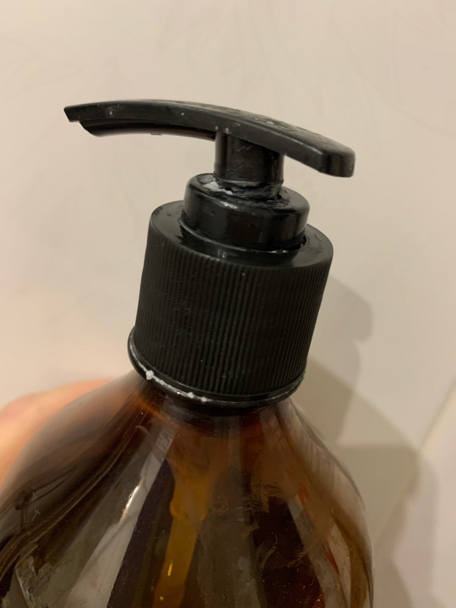 Фотография покупателя товара Жидкое парфюмированное мыло Milana Perfume Professional, black pepper & amber, neroli, 1 л - Фото 2