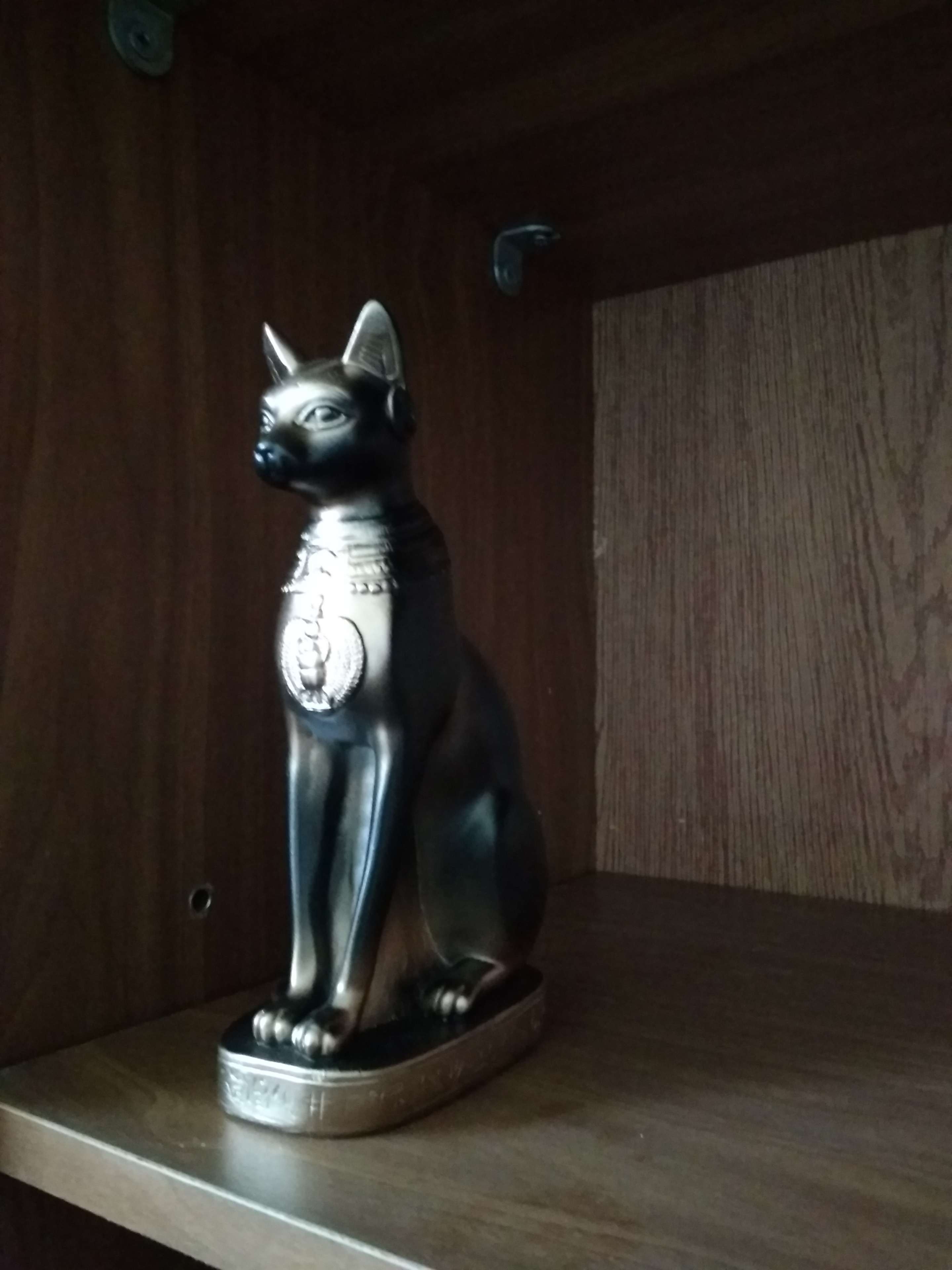 Фотография покупателя товара Фигура "Кошка египетская" бронза, 11х20х7см - Фото 4
