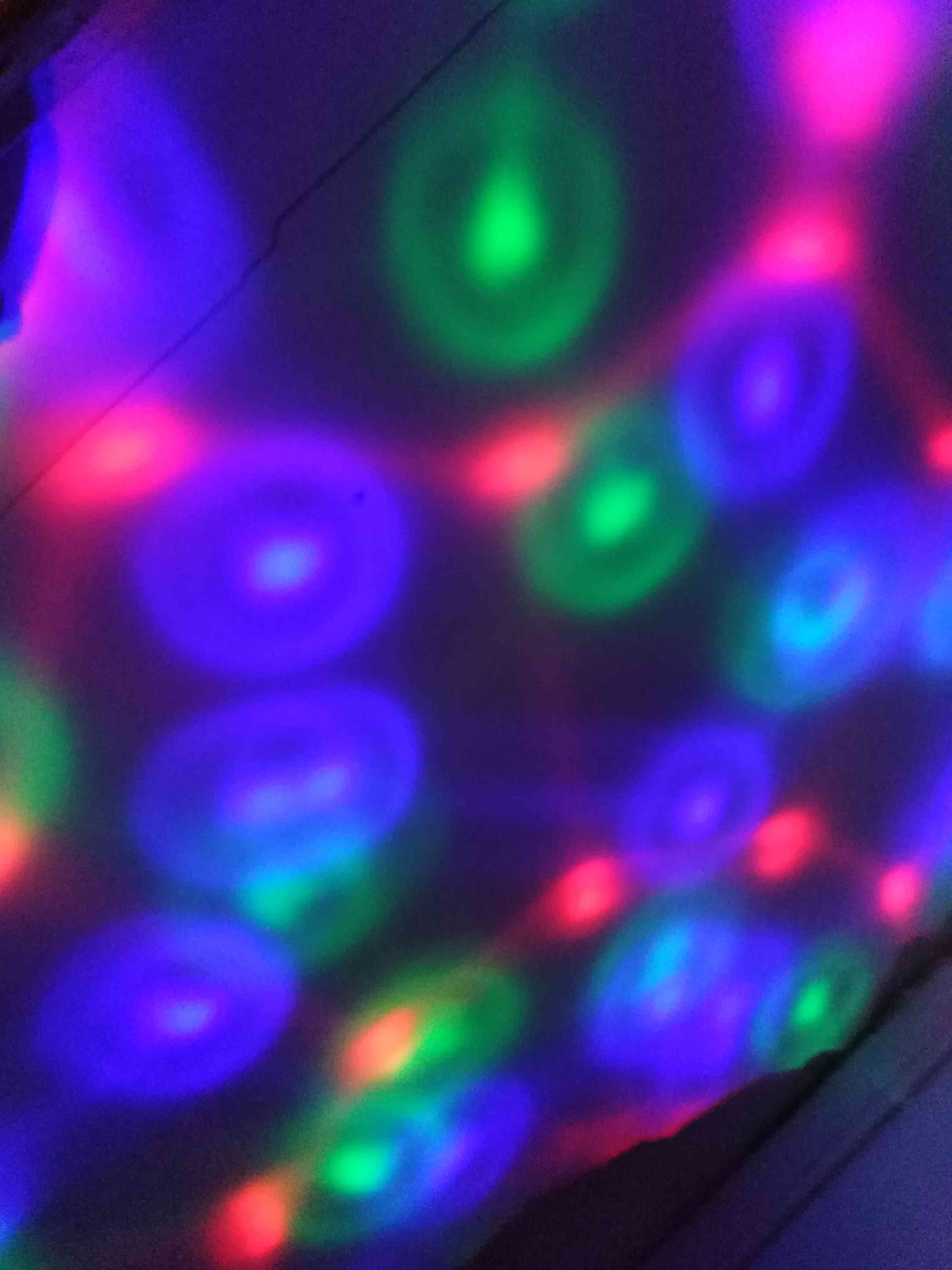Фотография покупателя товара Световой прибор «Хрустальный шар» 7.5 см, свечение RGB, 220 В, белый - Фото 16