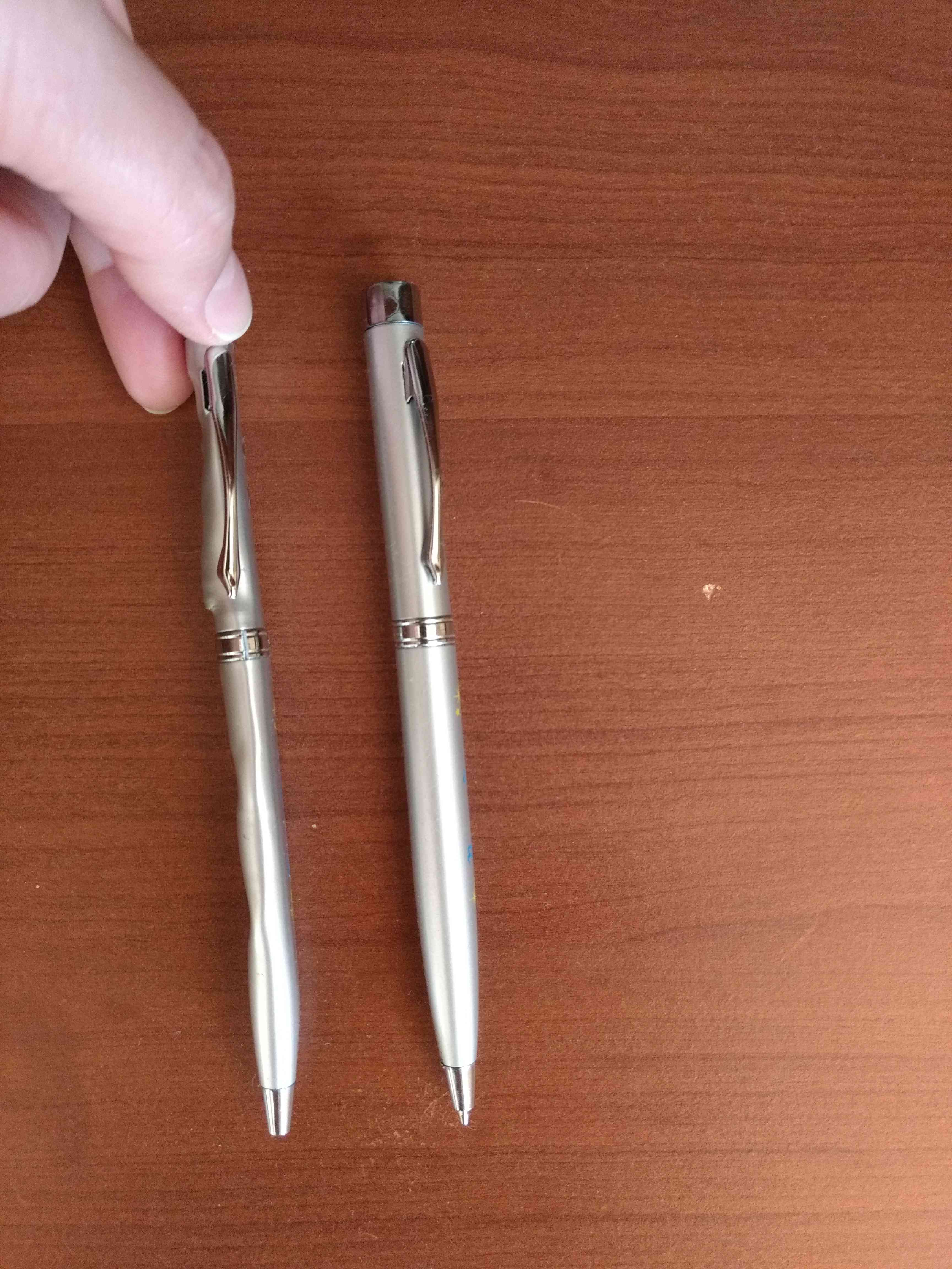 Фотография покупателя товара Ручка лазер «Ручка оптимиста», с фонариком, в коробке - Фото 3