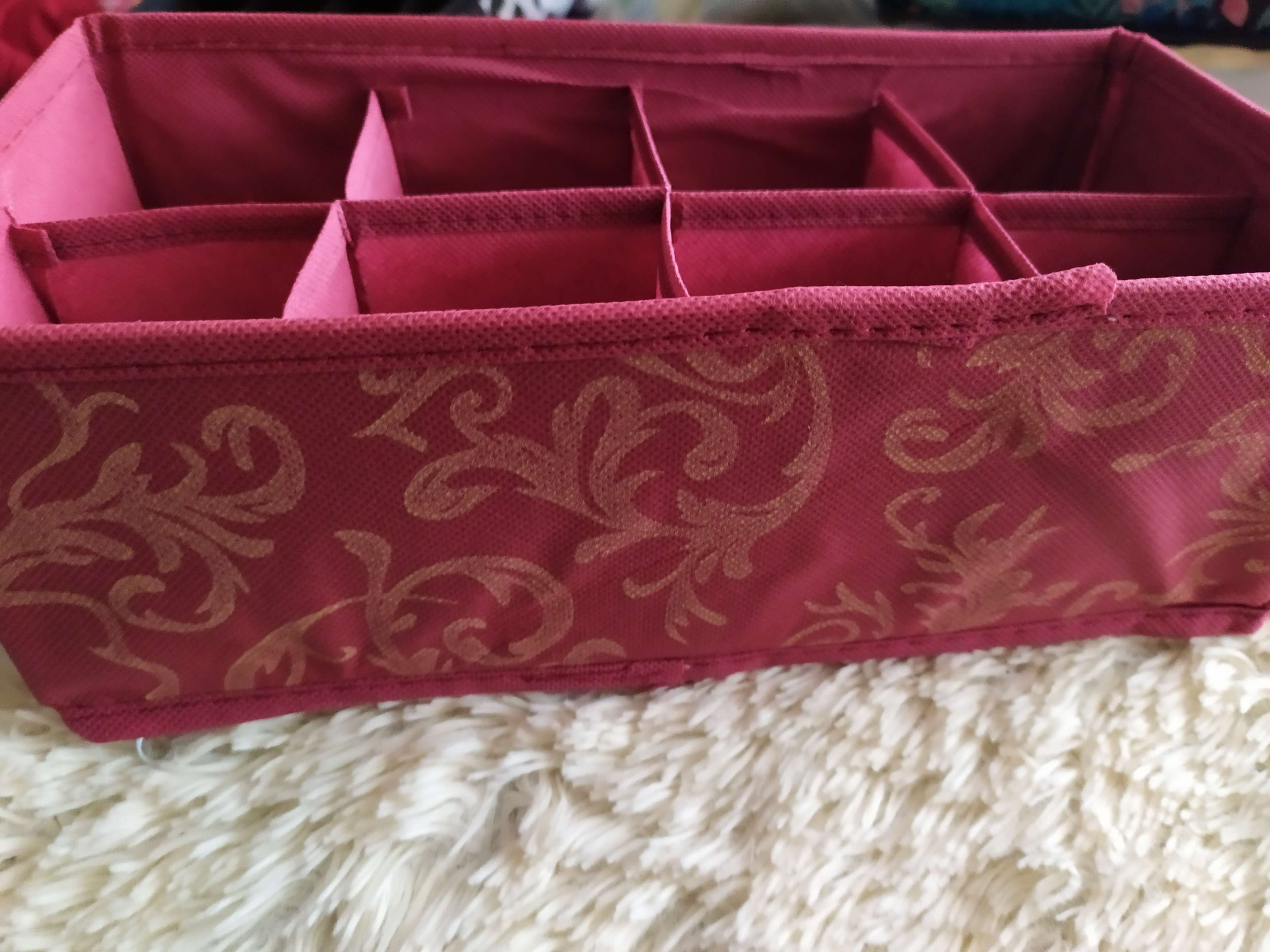 Фотография покупателя товара Органайзер для хранения белья «Бордо», 8 отделений, 28×14×10 см, цвет бордовый
