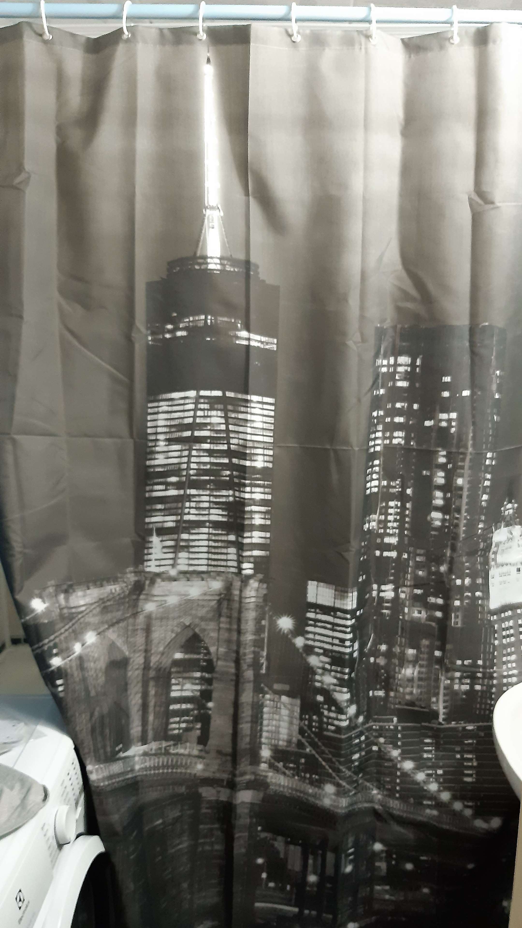 Фотография покупателя товара Штора для ванны Доляна «Манхэттен», 180×180 см