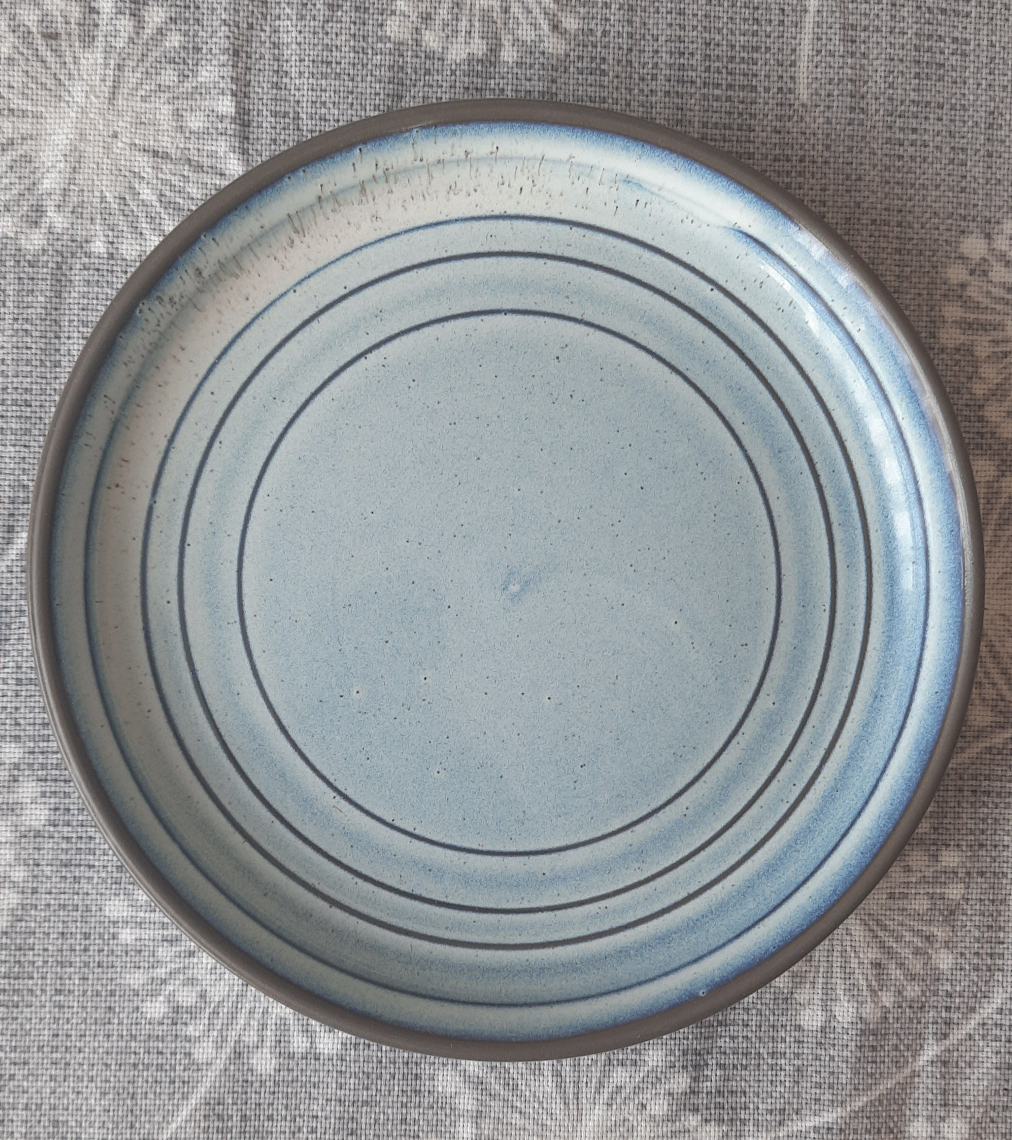 Фотография покупателя товара Тарелка фарфоровая десертная Magistro Garland, d=17 см, цвет синий - Фото 3