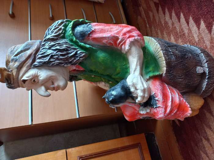 Фотография покупателя товара Садовая фигура "Баба Яга на ступе с кошкой" 74х40х36 см МИКС