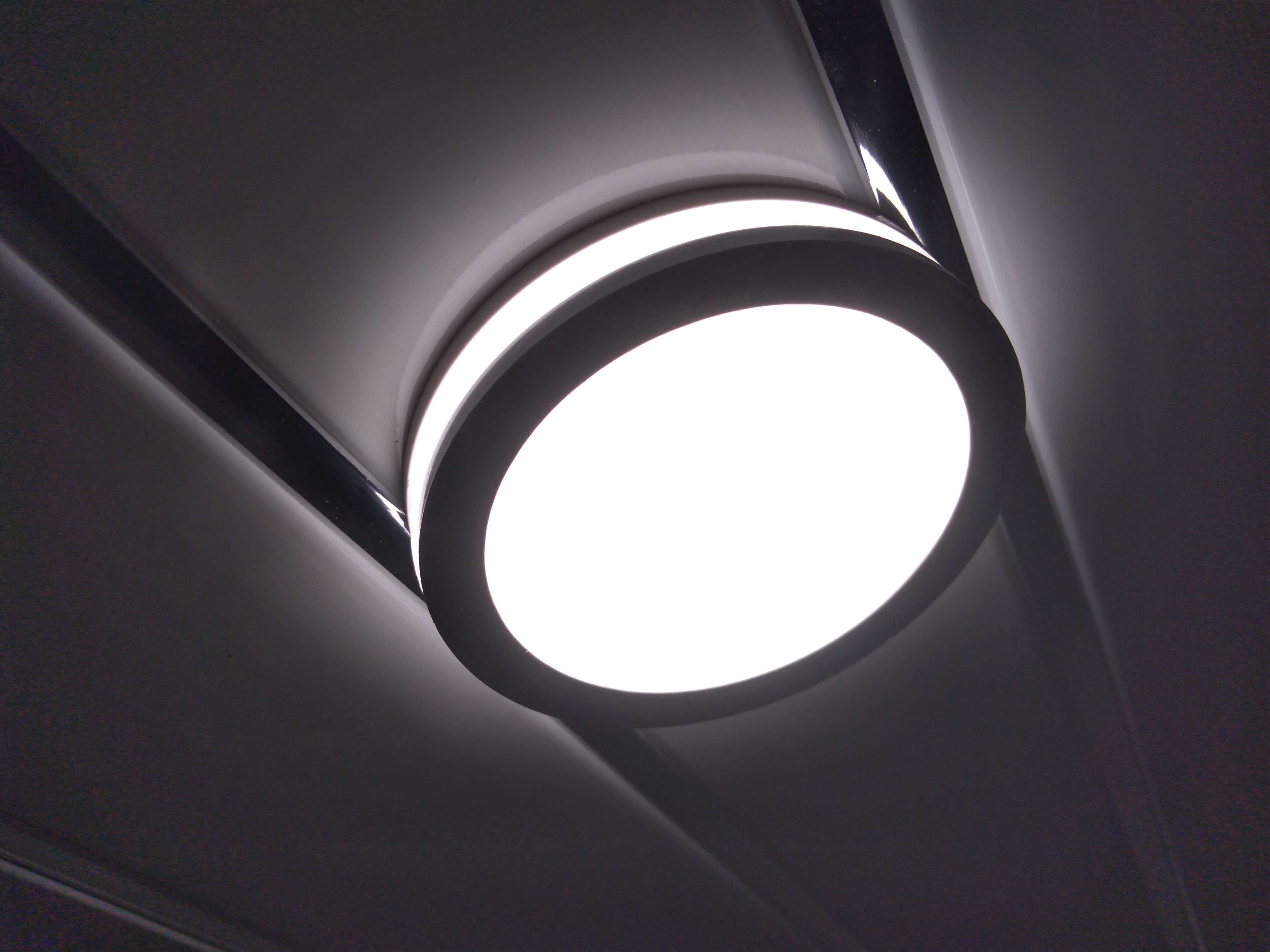 Фотография покупателя товара Светильник точечный светодиодный Luazon R-07 круглый, 7 Вт, 4000 К, 220 В, 80 мм, оранжевый - Фото 2