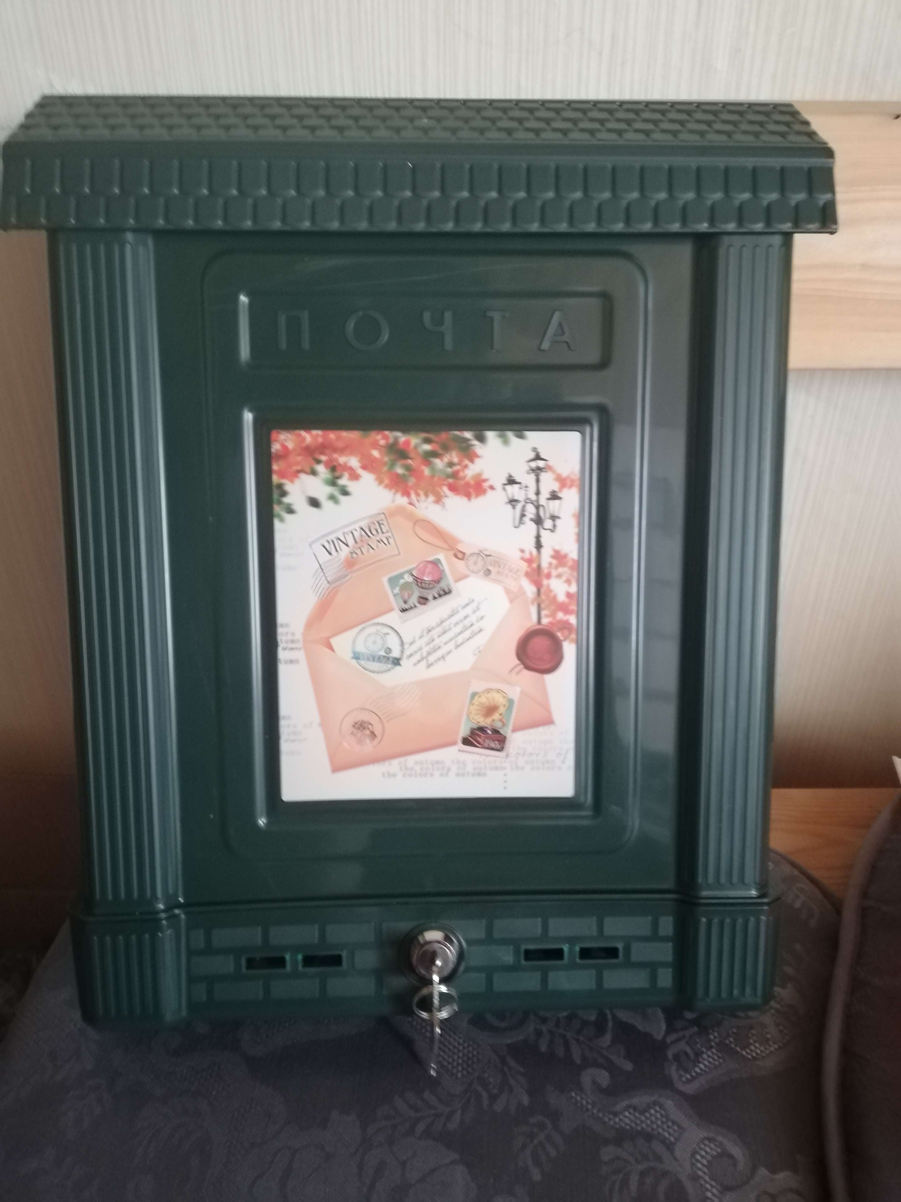 Фотография покупателя товара Ящик почтовый, пластиковый, «Декор», с замком, зелёный