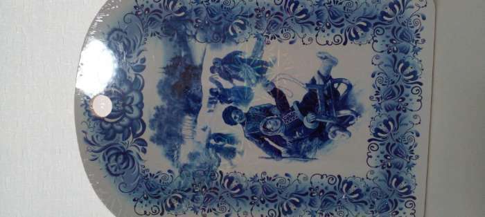 Фотография покупателя товара Доска разделочная сувенирная "Гжель. Катание на санках", 19,5×27,5 см - Фото 4