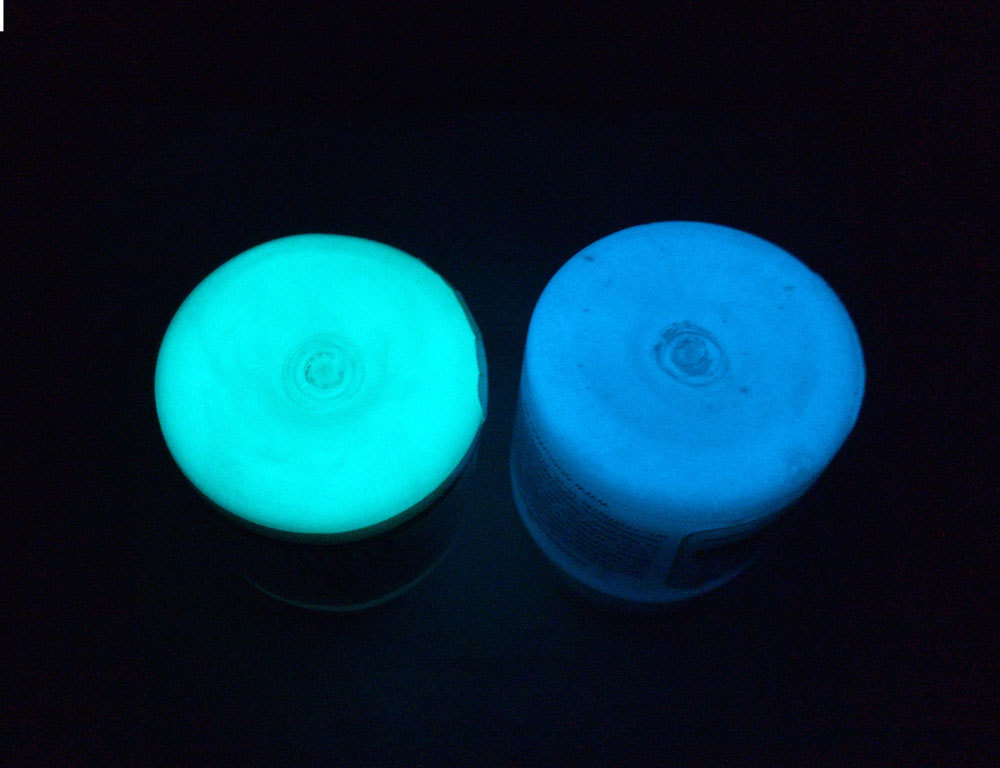 Фотография покупателя товара Краска акриловая люминесцентная (светящаяся в темноте), LUXART Lumi, 20 мл, белый, небесно-голубое свечение (L9V20) - Фото 5