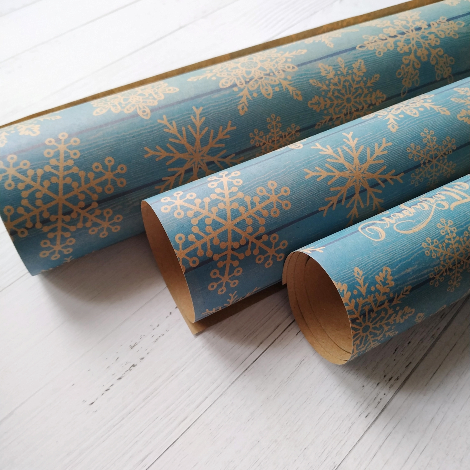 Фотография покупателя товара Бумага упаковочная крафтовая «Снежинки на дереве», 50 × 70 см - Фото 6