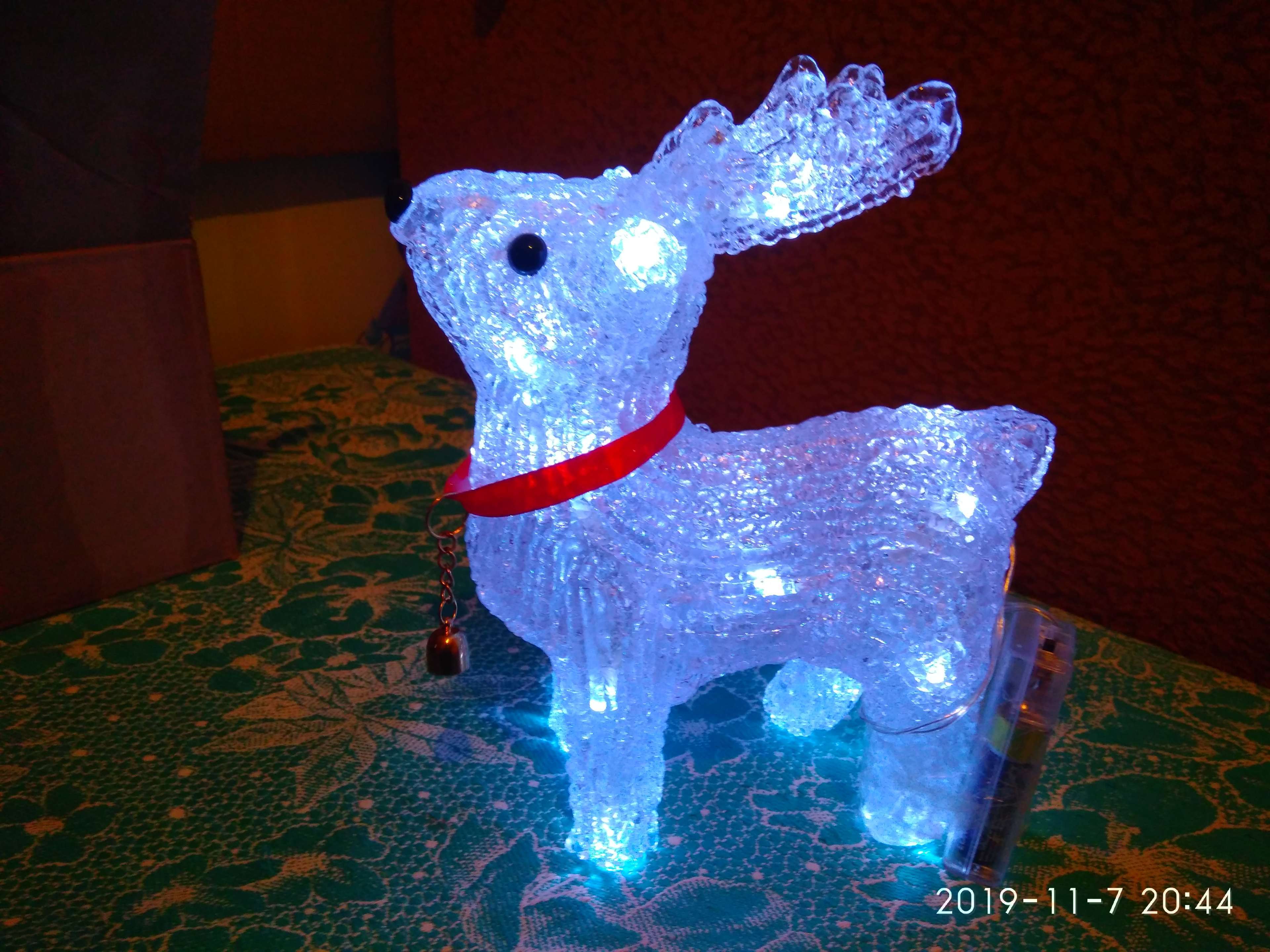 Фотография покупателя товара Светодиодная фигура «Олень с колокольчиком» 18 × 25 × 8 см, акрил, 20 LED, батарейки ААх2 (не в комплекте), свечение белое - Фото 7