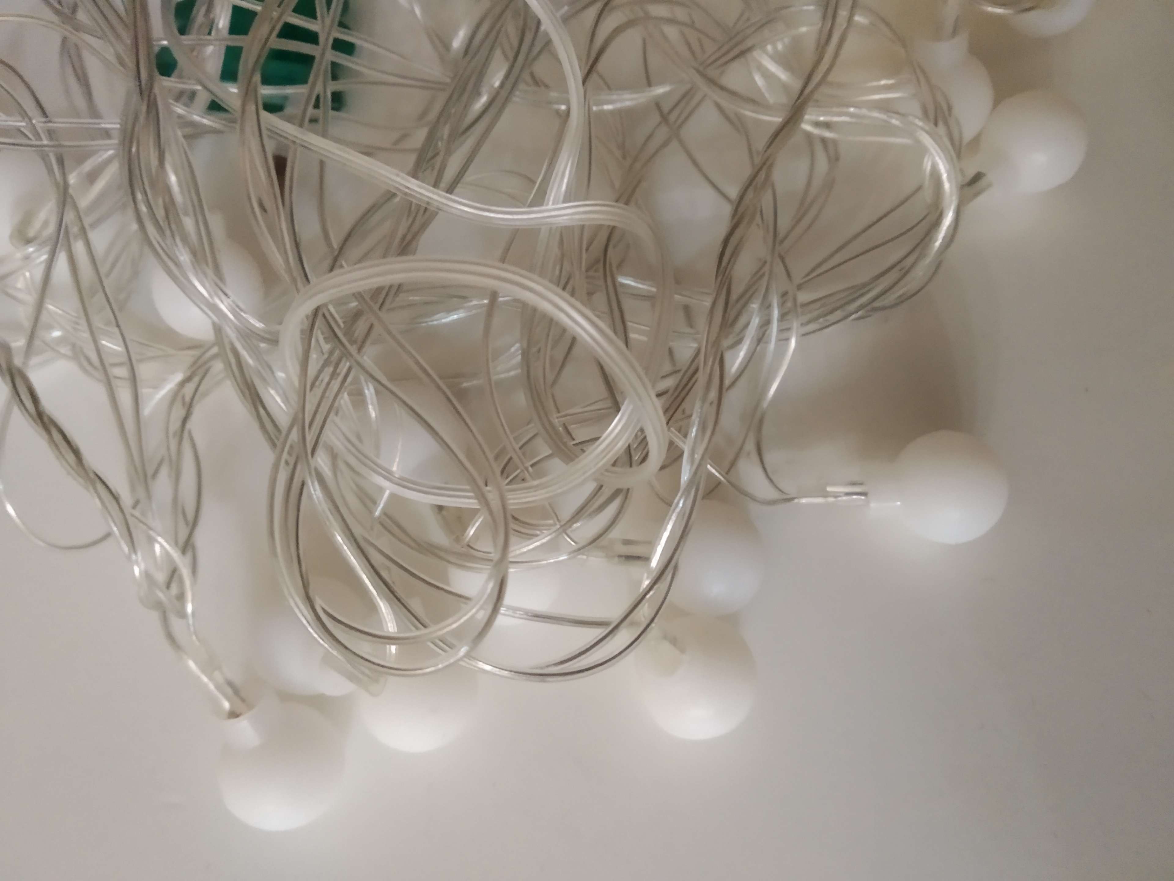 Фотография покупателя товара Гирлянда «Нить» 5 м с насадками «Шарики белые», IP20, прозрачная нить, 20 LED, свечение мульти (RG/RB), мигание, 220 В - Фото 37