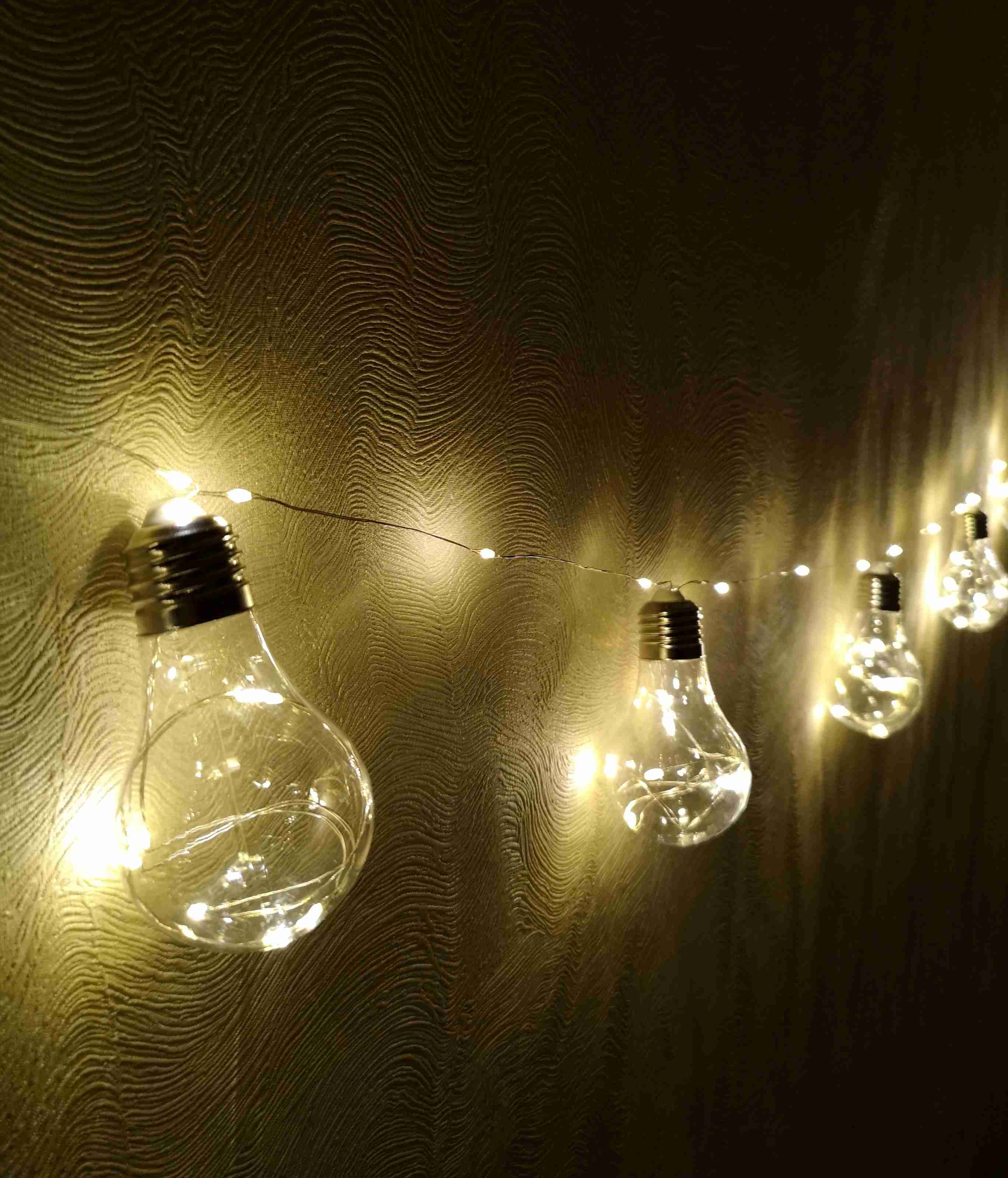 Фотография покупателя товара Гирлянда «Нить» 3 м с насадками «Лампочки», IP20, серебристая нить, 100 LED, свечение тёплое белое, 3.5 В - Фото 6