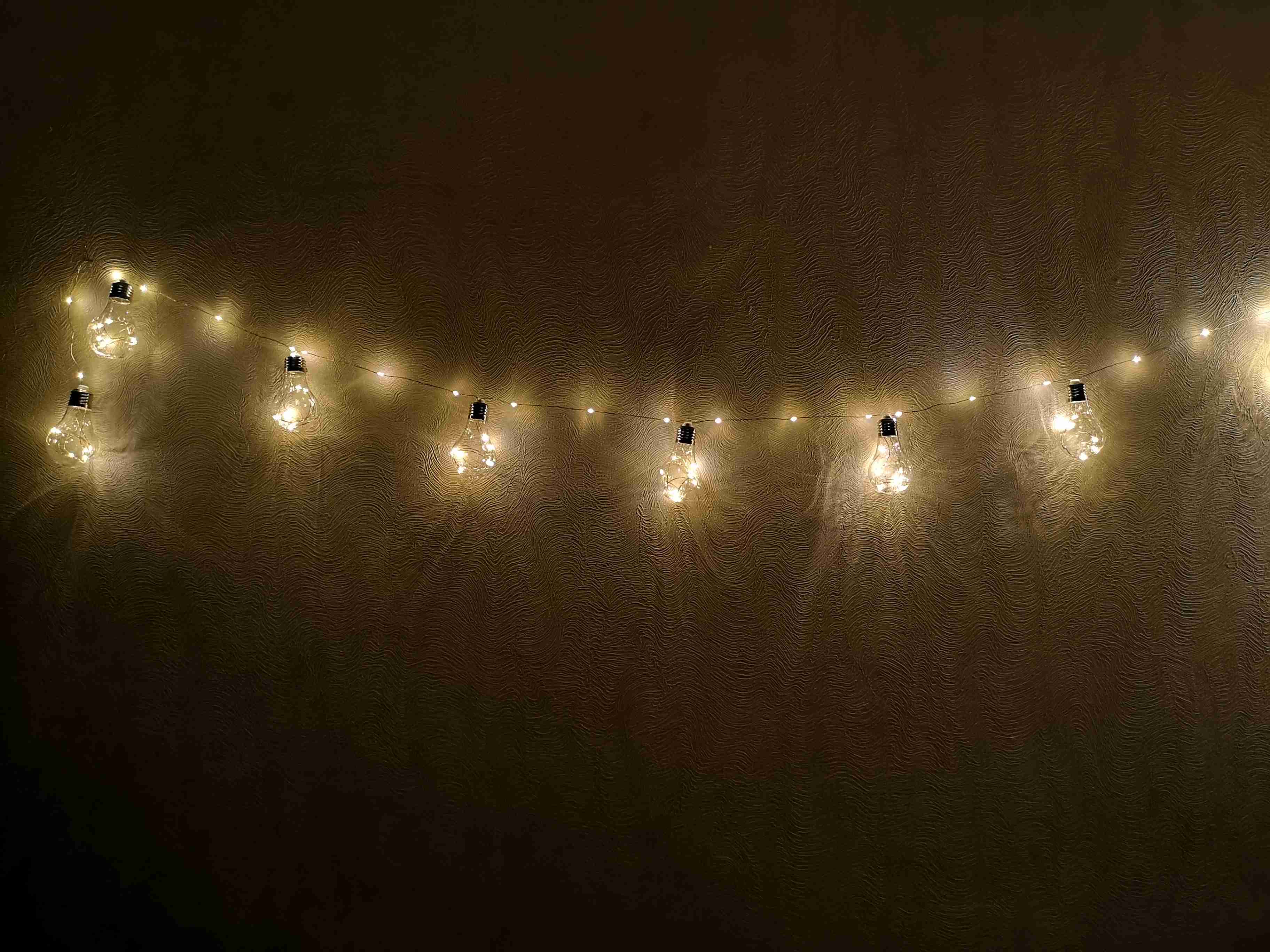 Фотография покупателя товара Гирлянда «Нить» 3 м с насадками «Лампочки», IP20, серебристая нить, 100 LED, свечение тёплое белое, 3.5 В - Фото 4