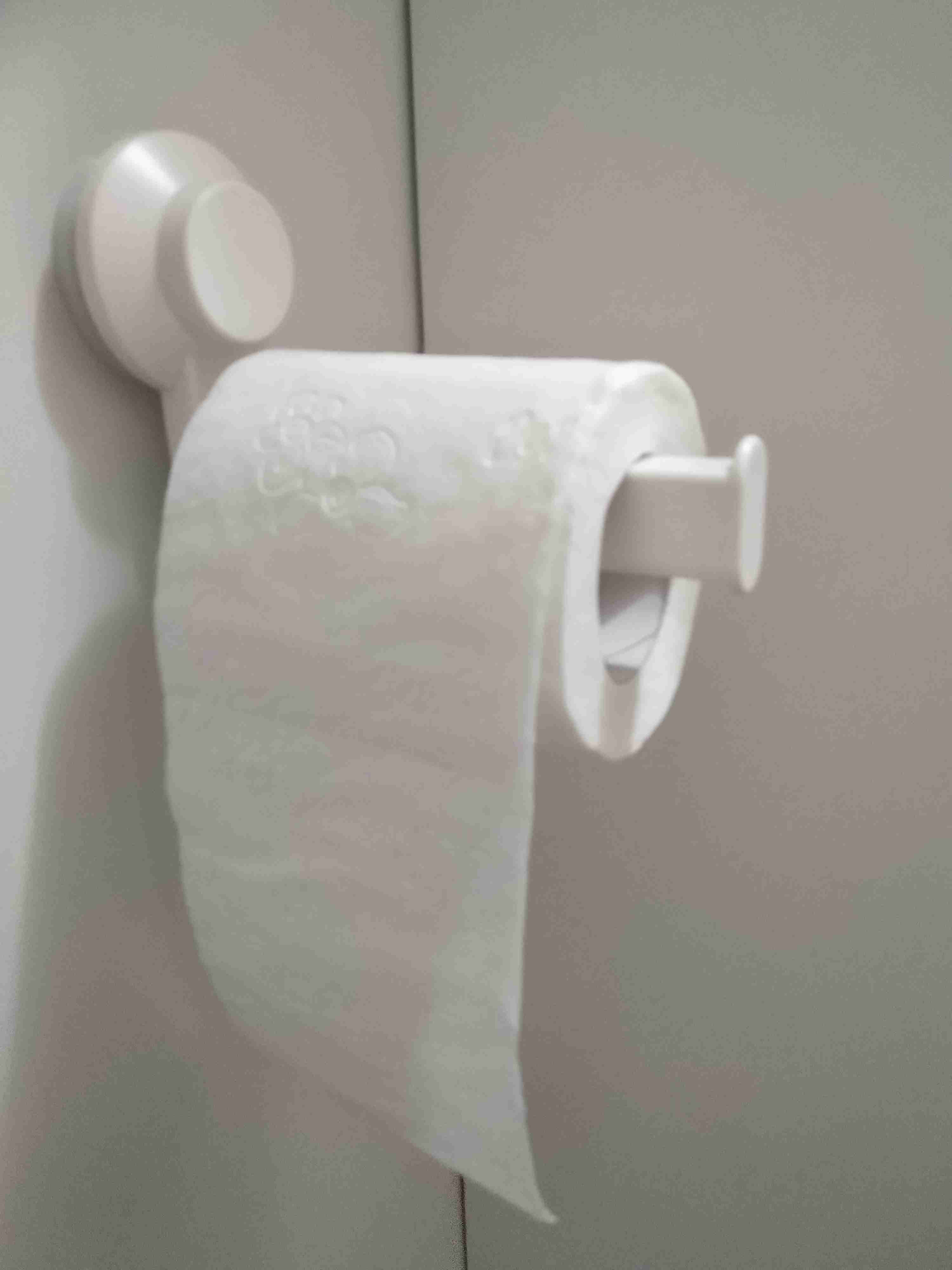 Фотография покупателя товара Держатель туалетной бумаги на присоске ТИСКЕН, цвет белый - Фото 3