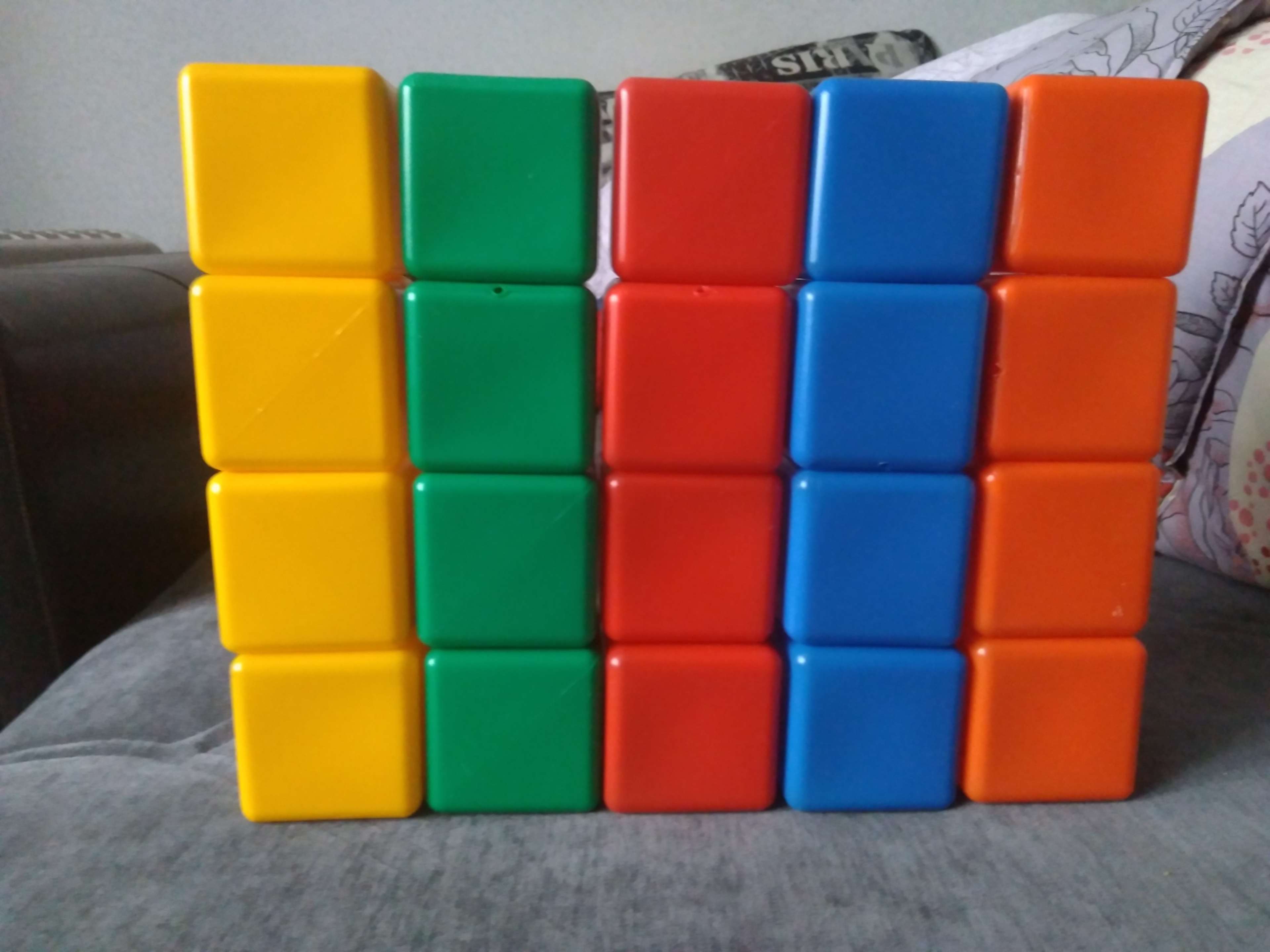 Фотография покупателя товара Набор цветных кубиков, 20 штук 6 х 6 см - Фото 2
