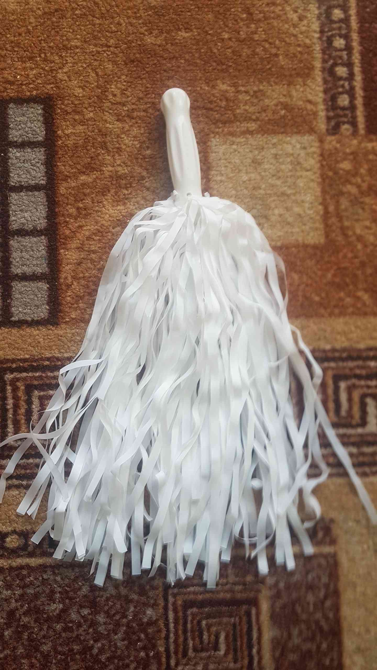 Фотография покупателя товара Карнавальные помпоны, набор 2 шт., цвет белый