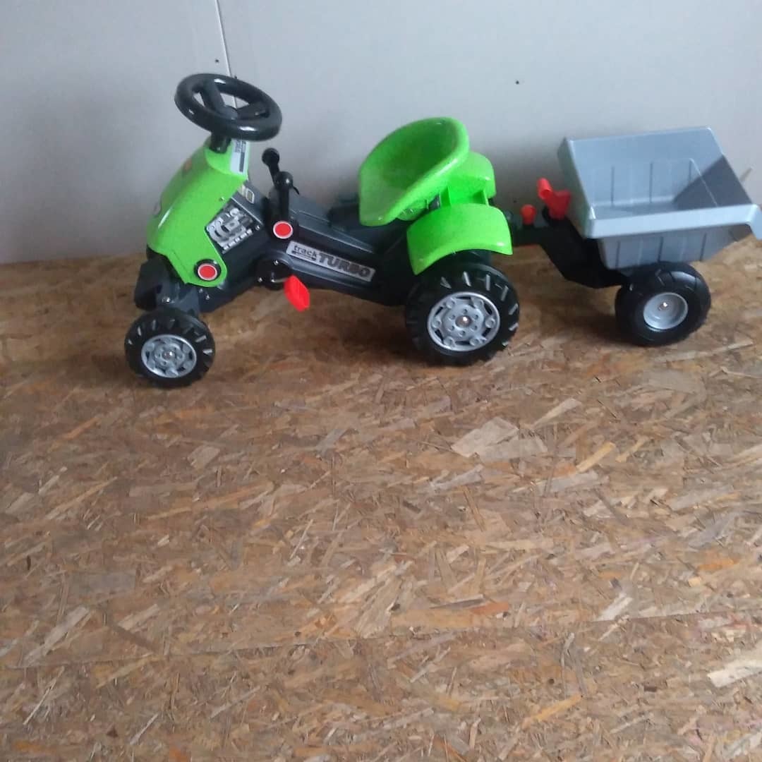 Фотография покупателя товара Педальная машина для детей «Turbo-2», с полуприцепом