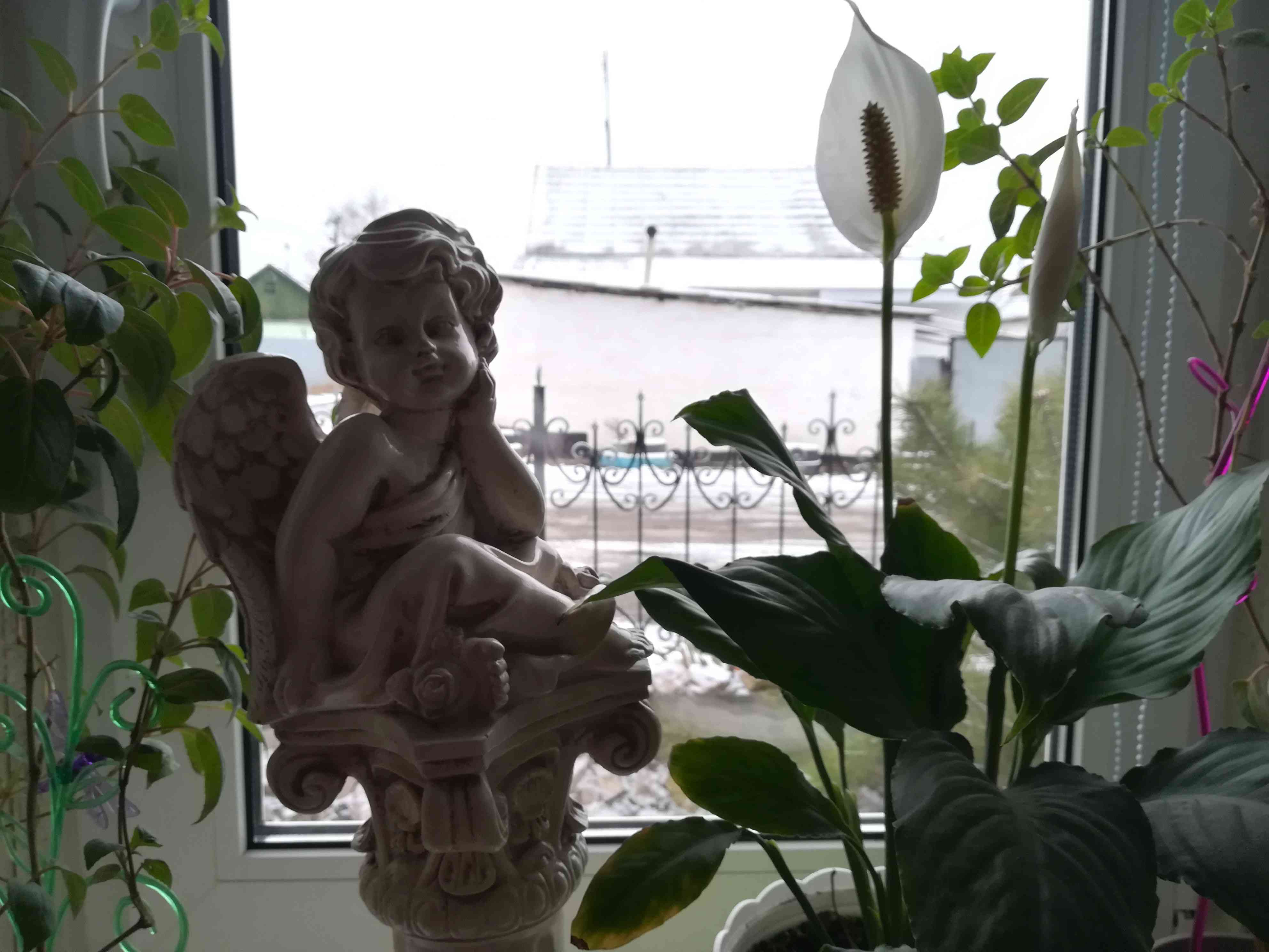 Фотография покупателя товара Светящаяся фигура "Ангел сидя на колонне" 17х51х16см - Фото 4