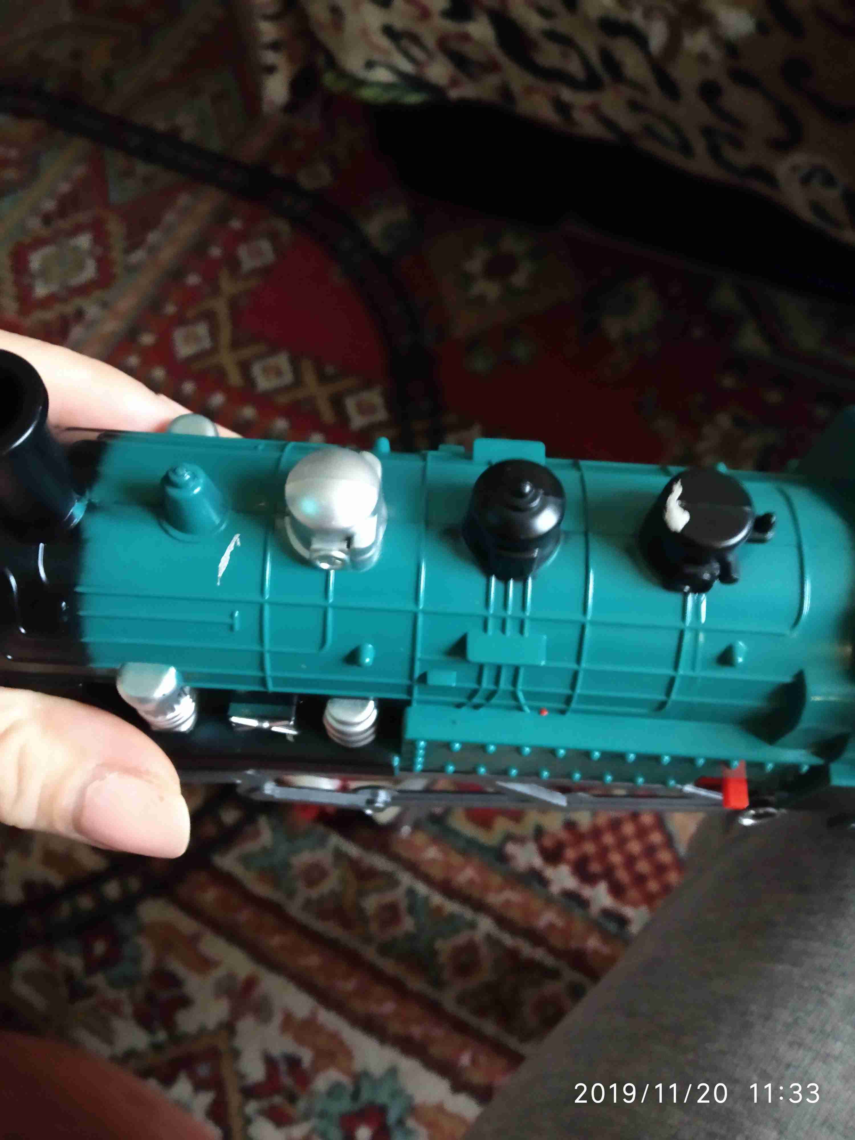 Фотография покупателя товара Железная дорога «Классический поезд», свет и звук, с дымом, работает от батареек, цвета МИКС - Фото 3