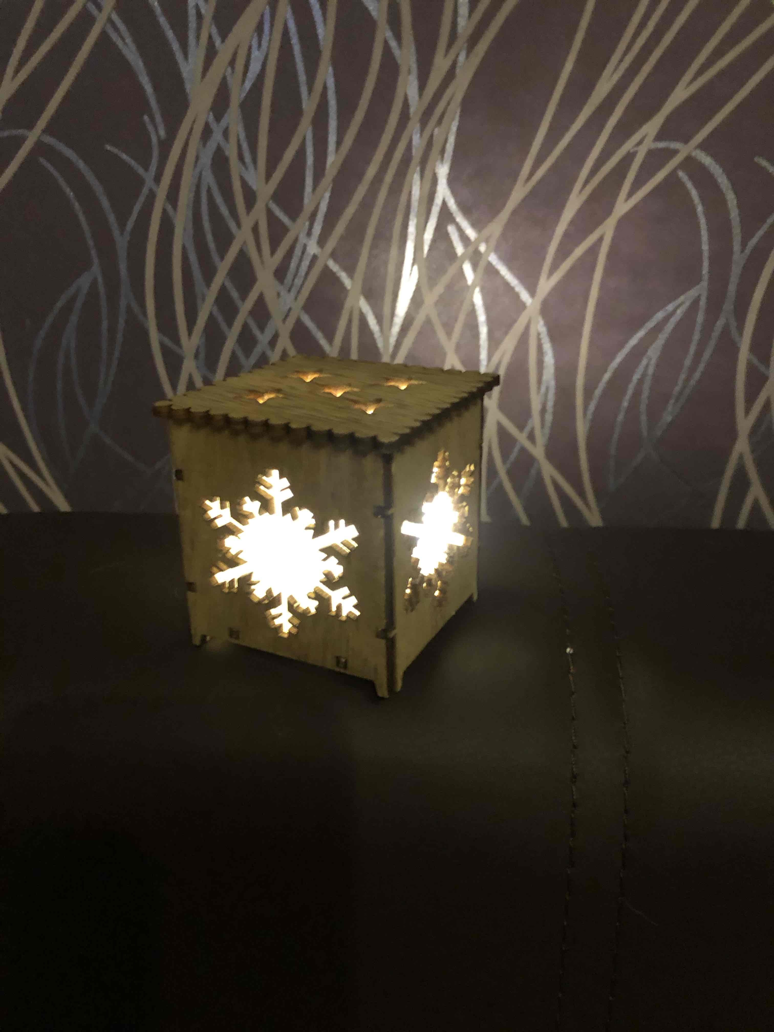 Фотография покупателя товара Декор с подсветкой "Снежинка", батарейки в комплекте - Фото 1
