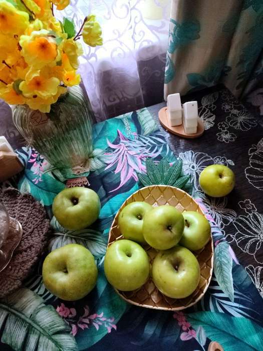 Фотография покупателя товара Блюдо для фруктов Доляна «Золотой ананас», 30×19×2,5 см, цвет золотой - Фото 1
