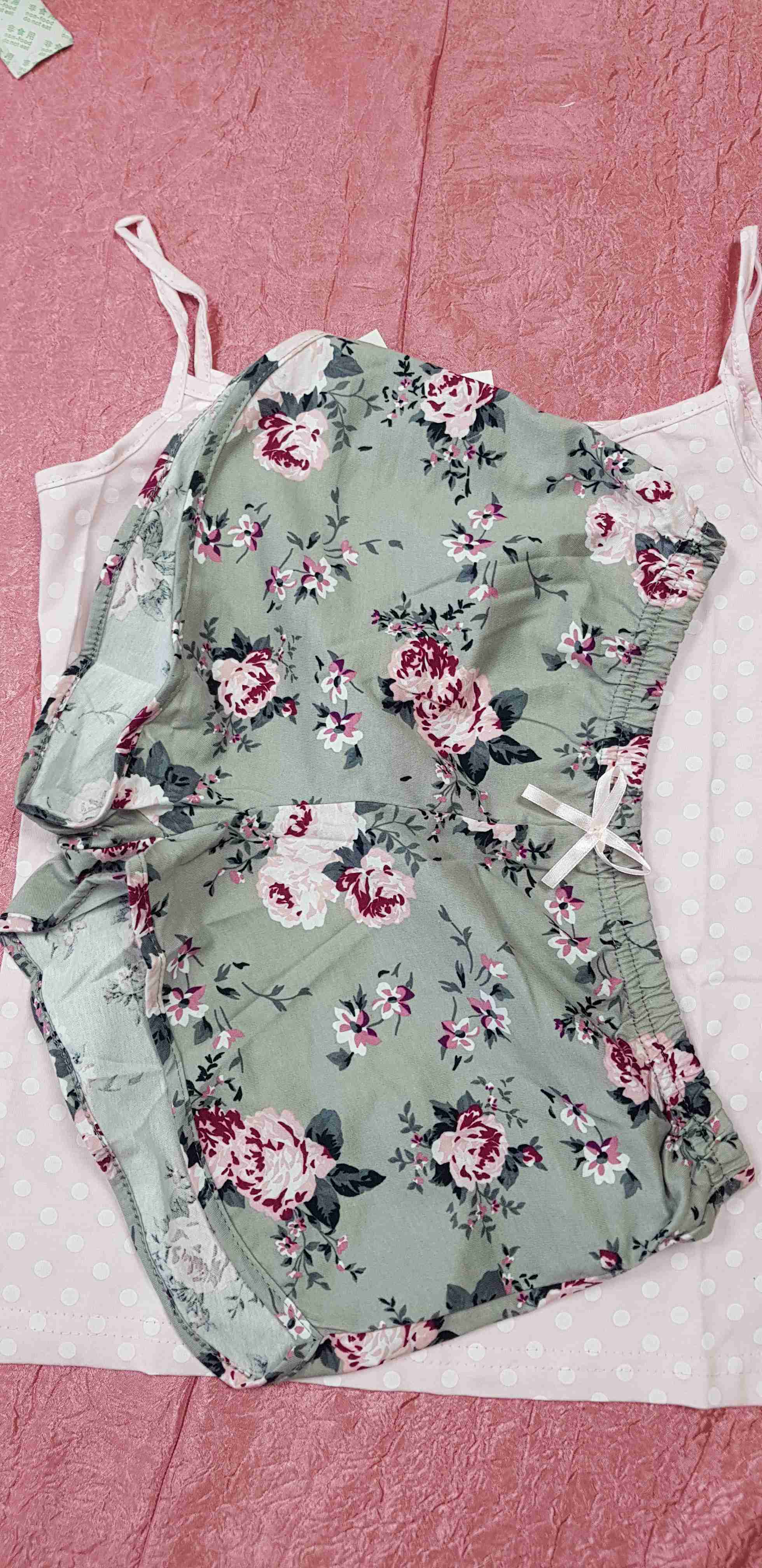 Фотография покупателя товара Пижама женская (майка, шорты), цвет розовый МИКС/серый, размер 46 - Фото 3
