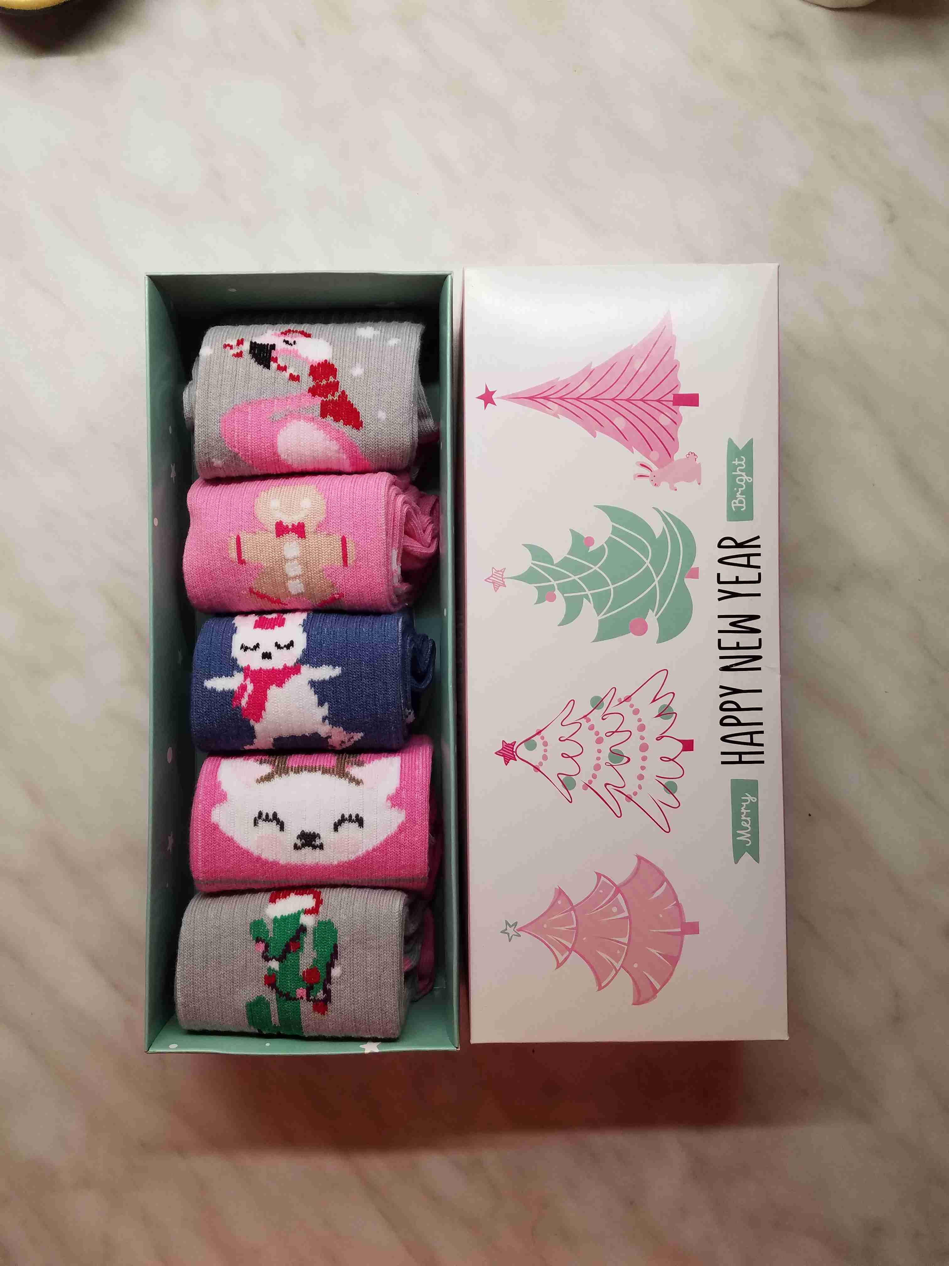 Фотография покупателя товара Набор женских носков "С Новым Годом" р. 36-40 (23-25 см), 5 пар - Фото 1