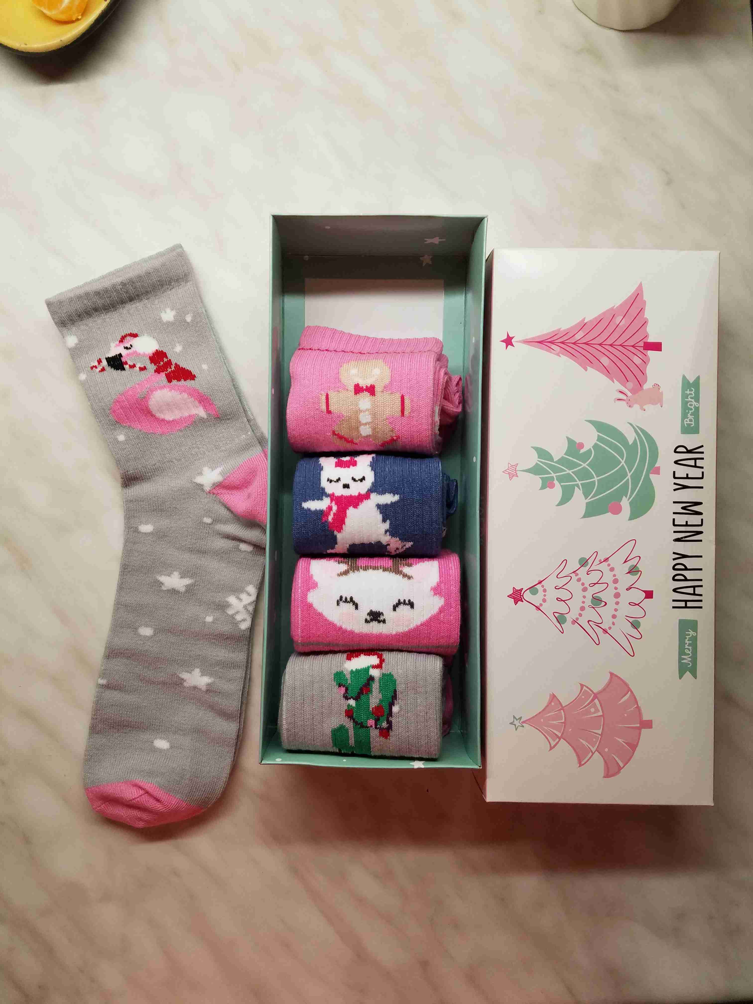 Фотография покупателя товара Набор женских носков "С Новым Годом" р. 36-40 (23-25 см), 5 пар - Фото 2