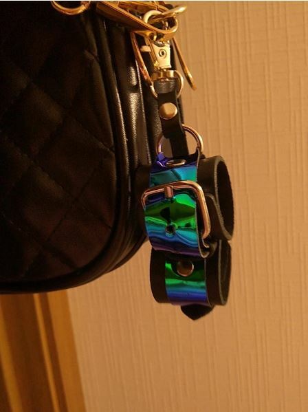 Фотография покупателя товара Брелок для ключей Sitabella, наручники, натуральная кожа, карабин, фуксия - Фото 1