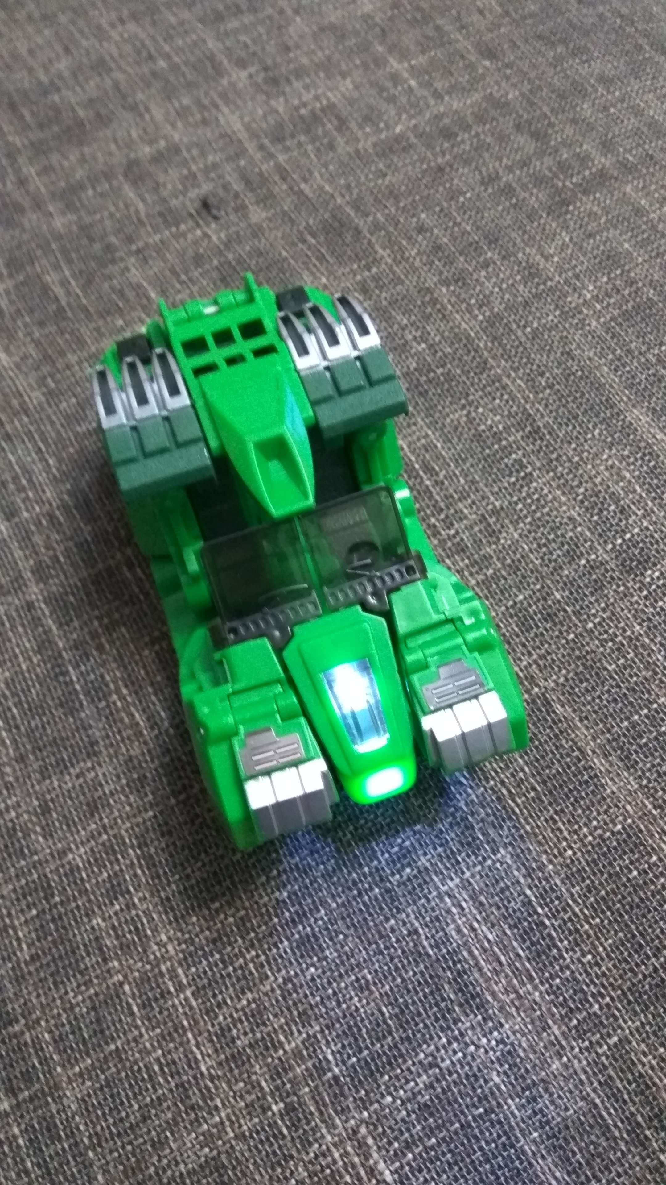 Фотография покупателя товара Робот с трансформацией «Динобот», световые и звуковые эффекты, цвета зелёный - Фото 10
