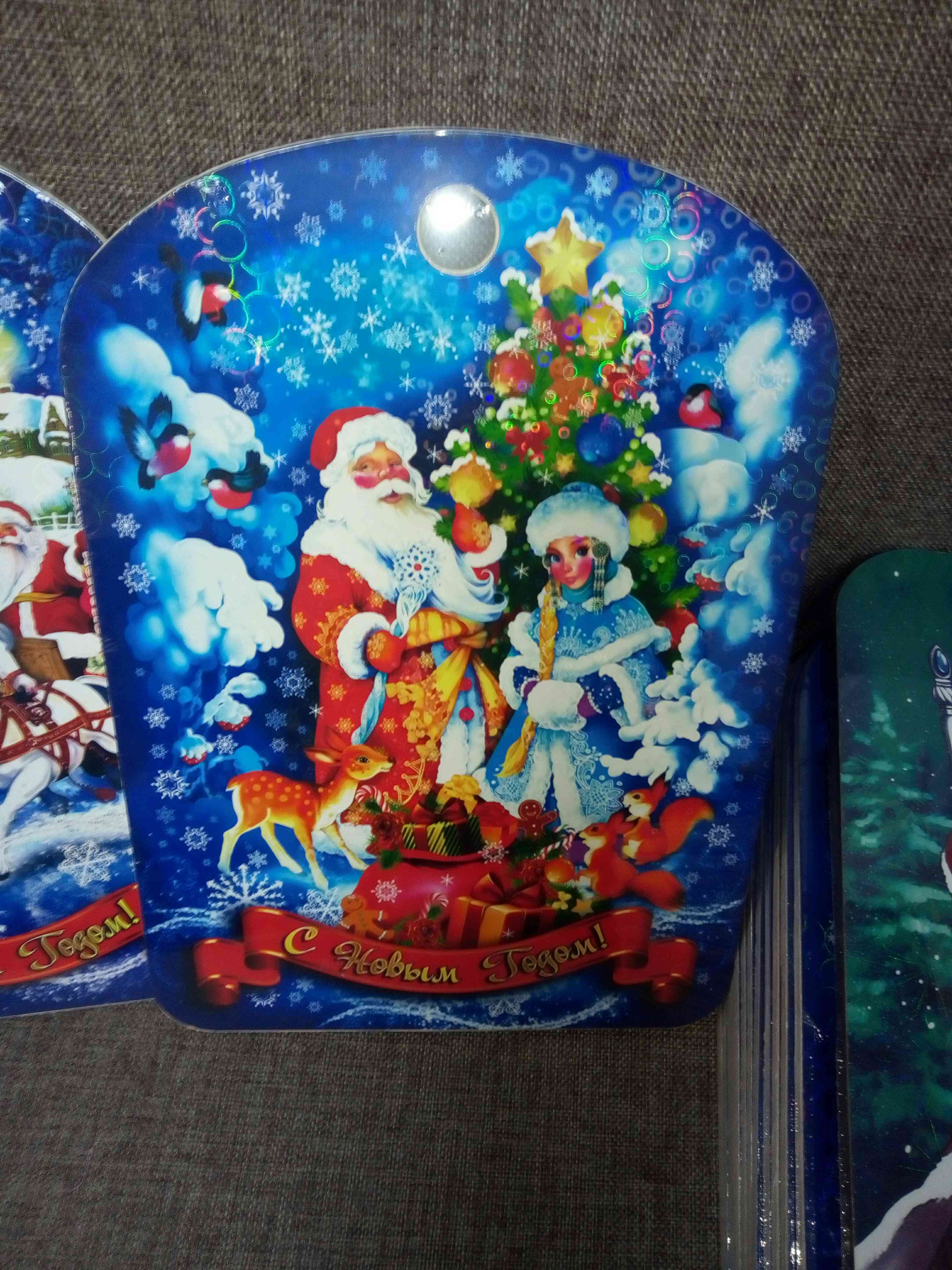 Фотография покупателя товара Доска разделочная сувенирная "С Новым годом. Дед Мороз и Снегурочка", 27,5х19,5см - Фото 1