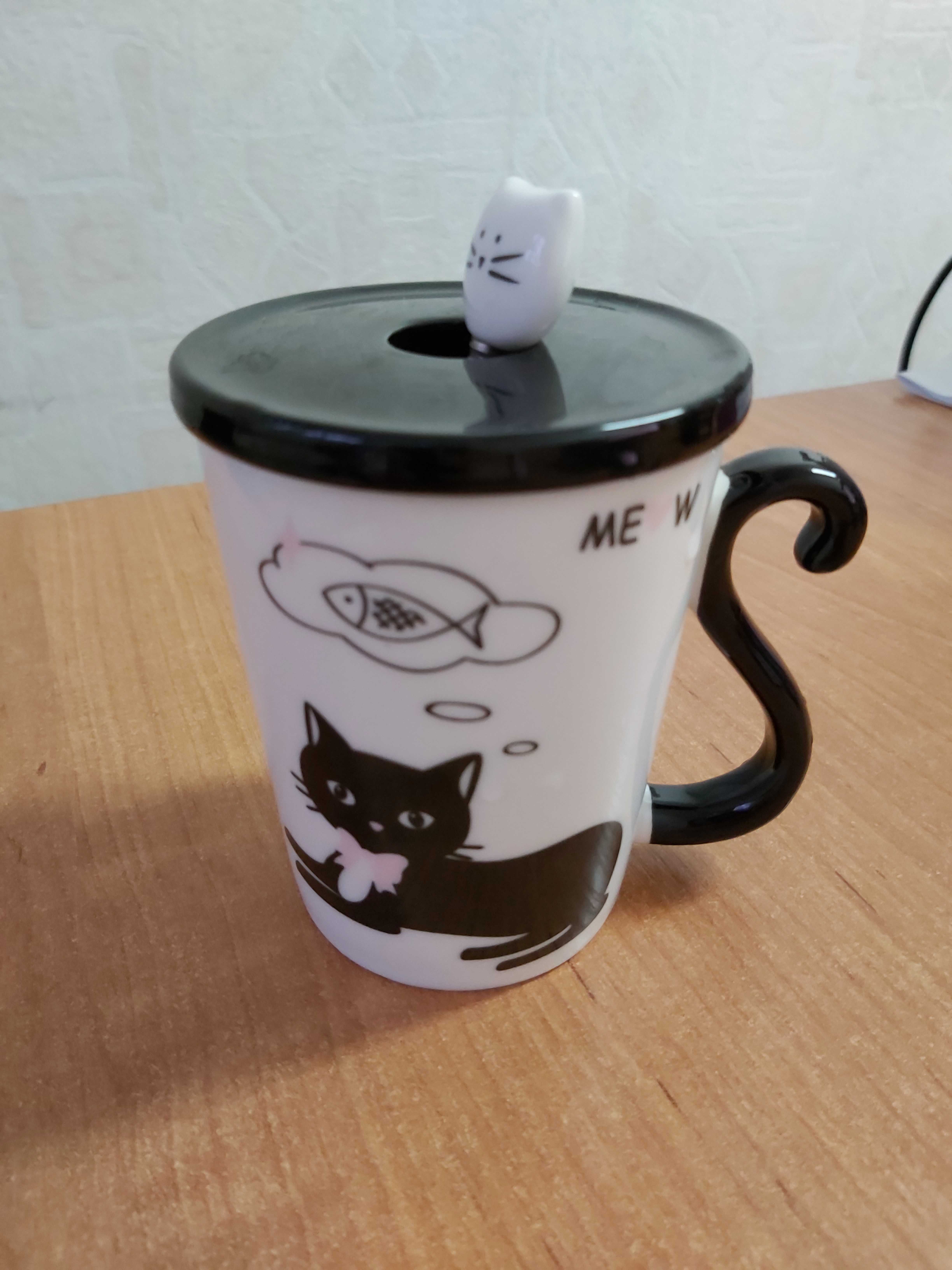 Фотография покупателя товара Кружка «Мяу», 300 мл, с керамической крышкой и ложкой, рисунок МИКС - Фото 2