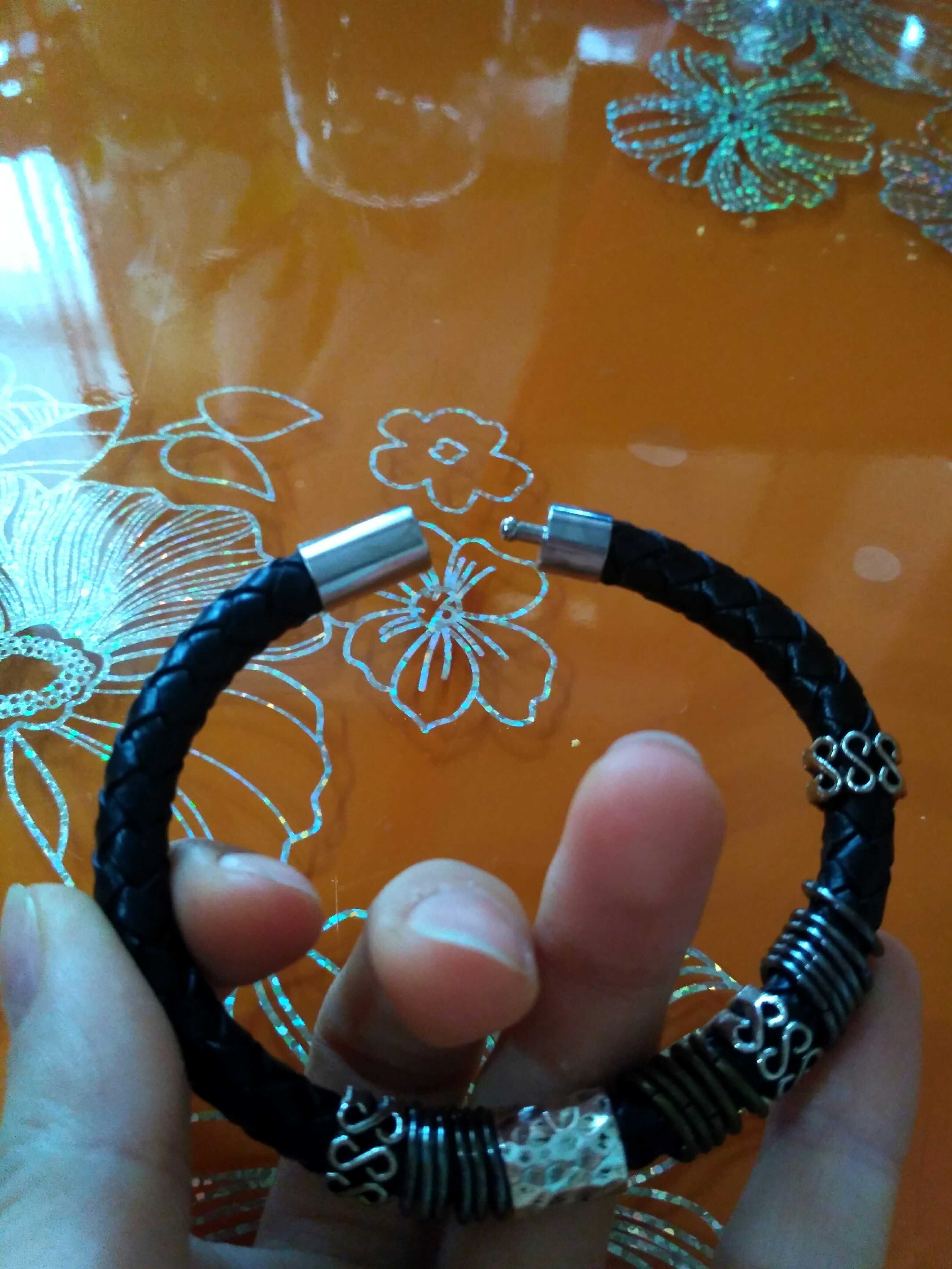 Фотография покупателя товара Браслет унисекс "Стиль" кольца с бусинами, цвет чёрный с серебром, 21 см - Фото 2