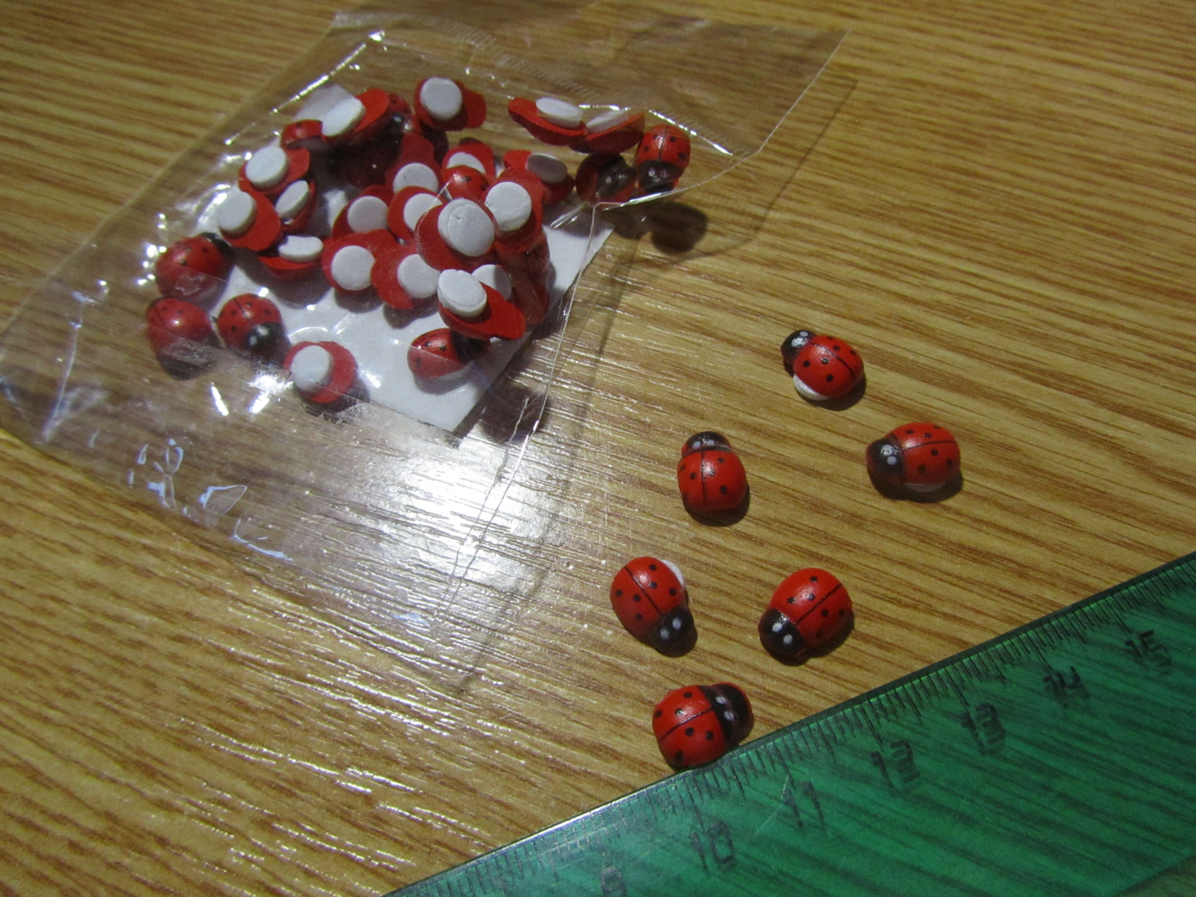 Фотография покупателя товара Наклейки «Божьи коровки», красные, набор 40 шт., размер 1 шт: 1 × 1.2 см