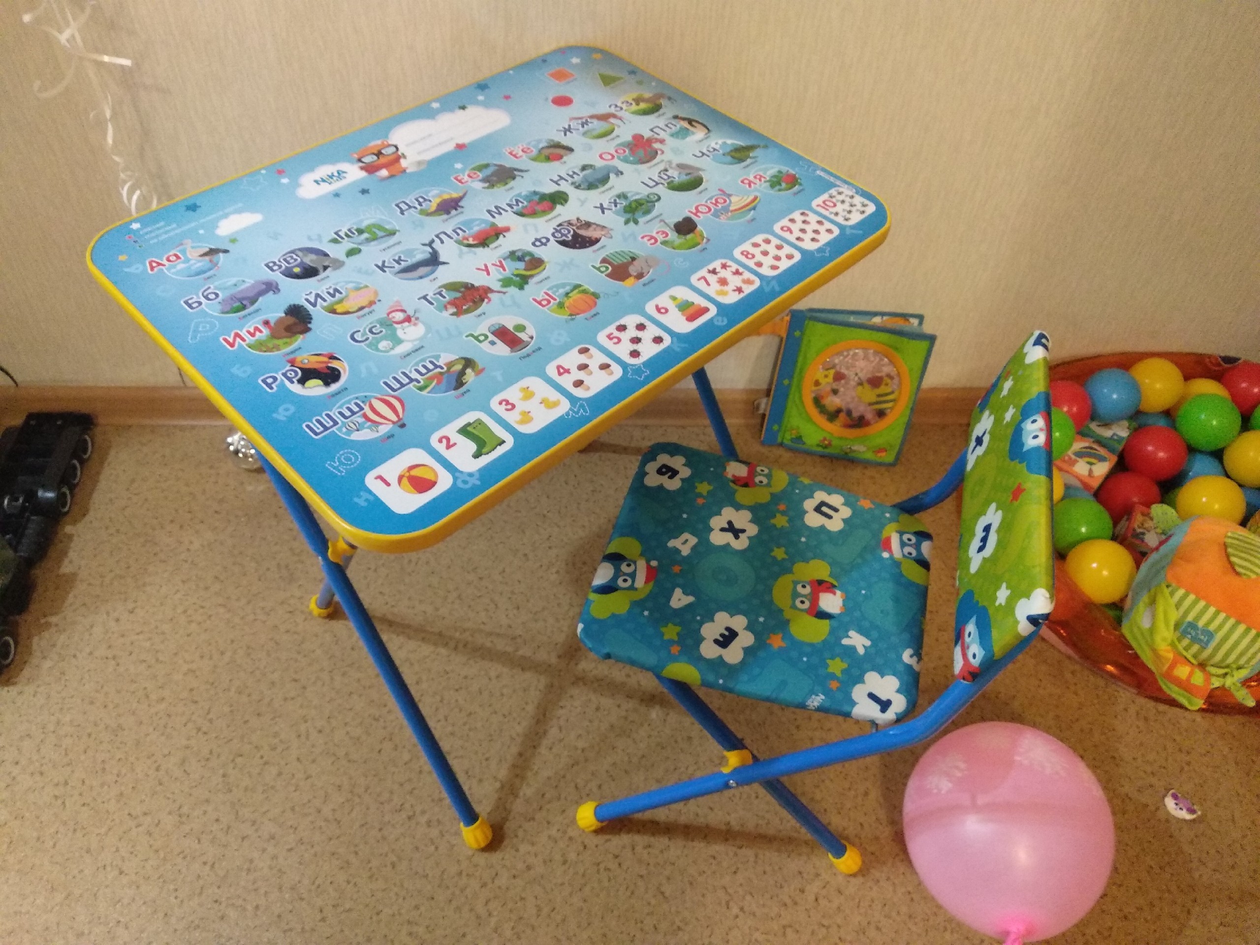 Фотография покупателя товара Комплект детской мебели «Познайка. Азбука» складной, цвета стула МИКС