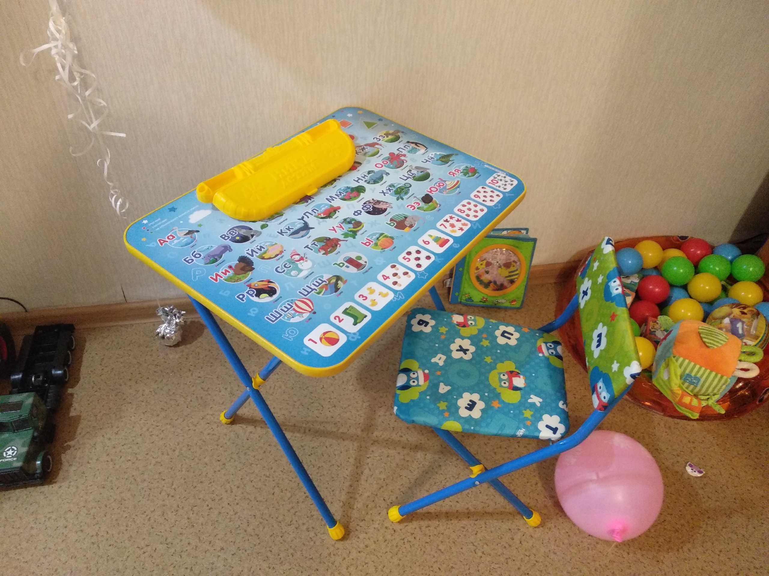 Фотография покупателя товара Комплект детской мебели «Познайка. Азбука» складной, цвета стула МИКС - Фото 27