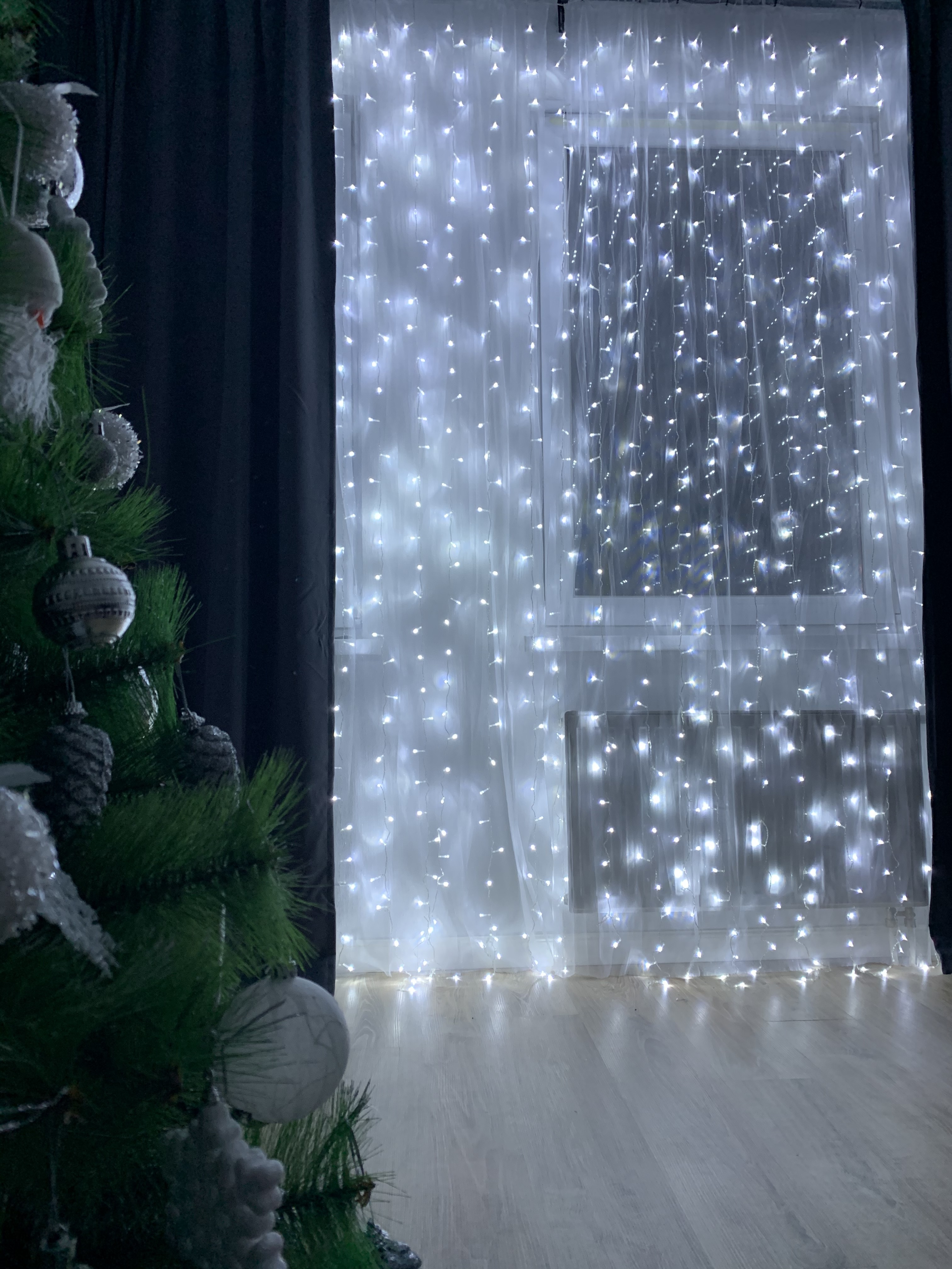 Фотография покупателя товара Гирлянда «Занавес» 2 × 3 м, IP20, прозрачная нить, 720 LED, свечение синее, 8 режимов, 220 В - Фото 91