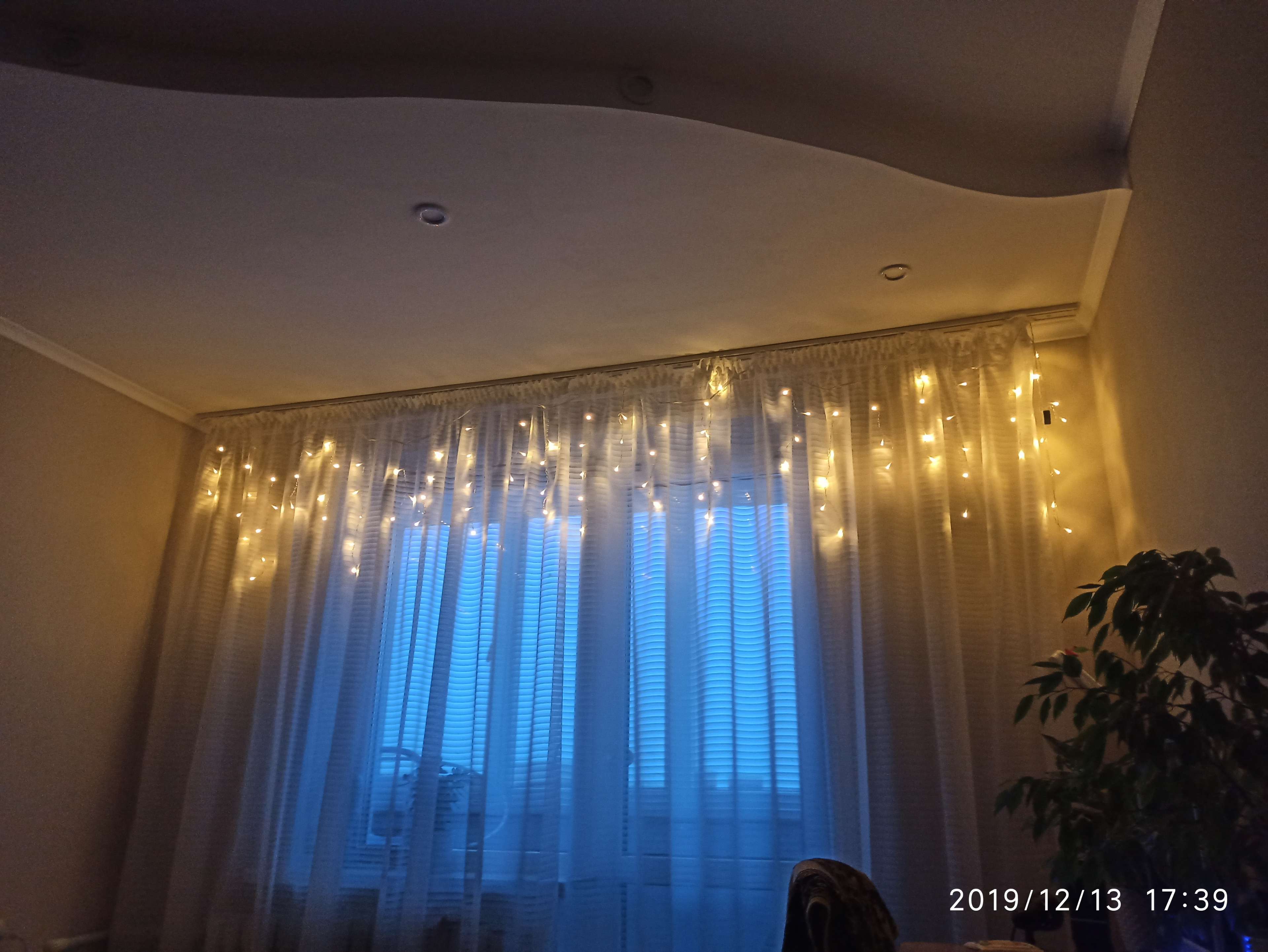 Фотография покупателя товара Гирлянда «Бахрома» 3 × 0.5 м, IP20, прозрачная нить, 80 LED, свечение тёплое белое, 8 режимов, 220 В - Фото 63