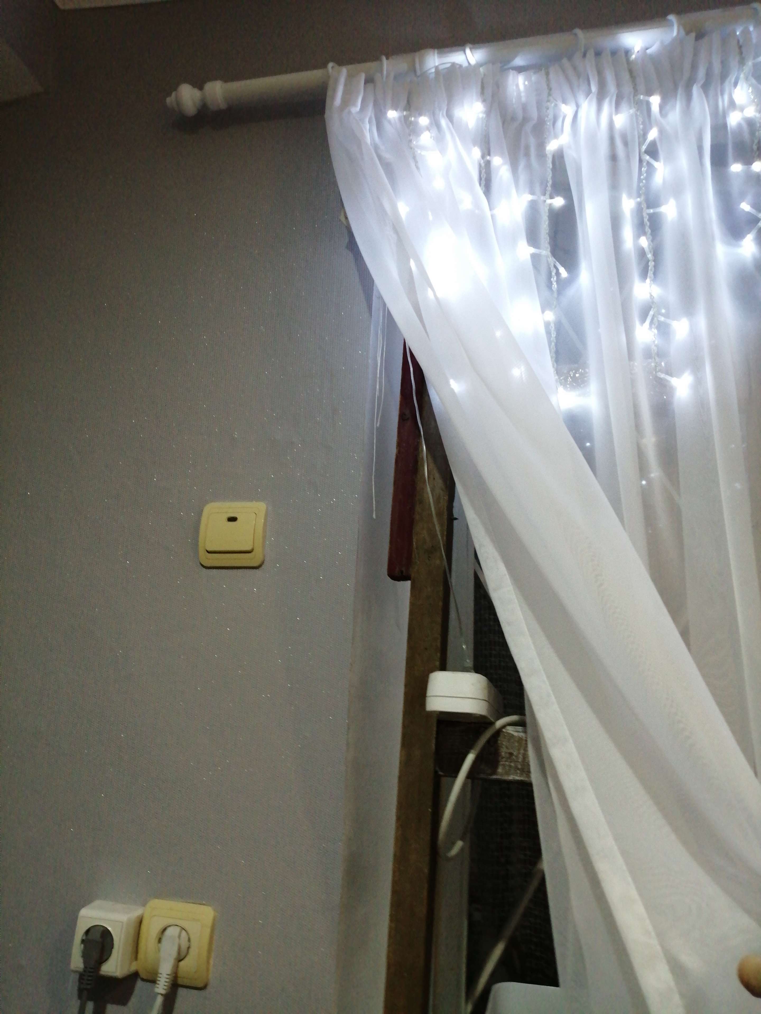 Фотография покупателя товара Гирлянда «Занавес» 2 × 1.5 м, IP20, прозрачная нить, 360 LED, свечение мульти, 8 режимов, 220 В - Фото 105