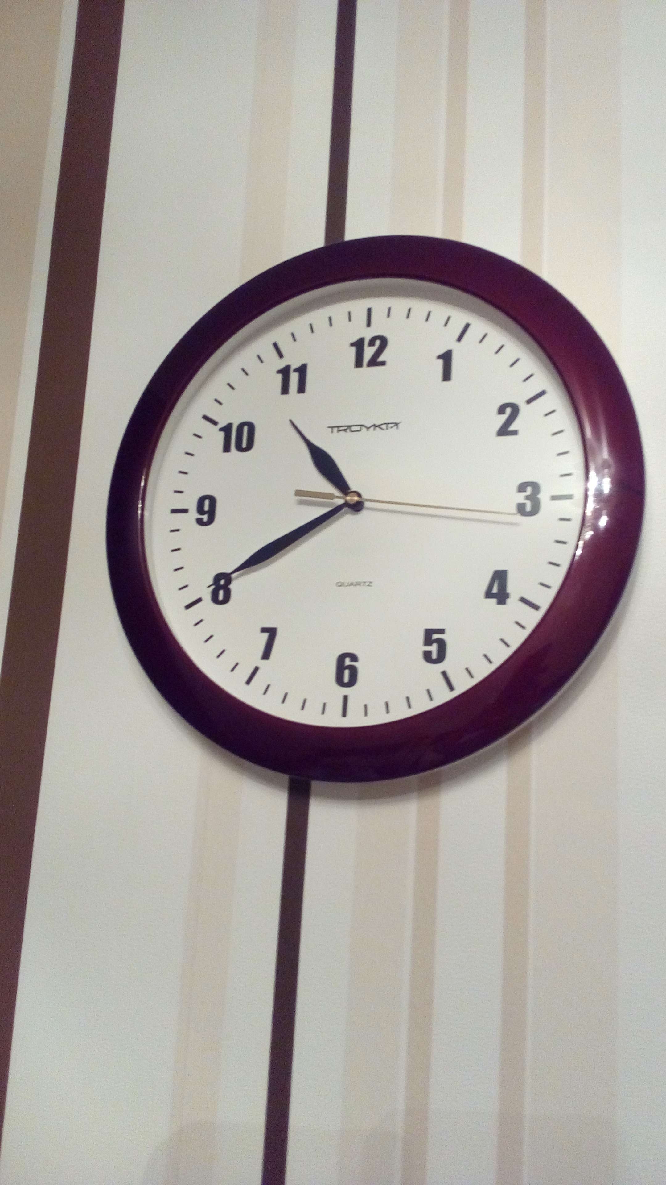 Фотография покупателя товара Часы настенные, серия: Классика, d-29 см, бордовый обод - Фото 1