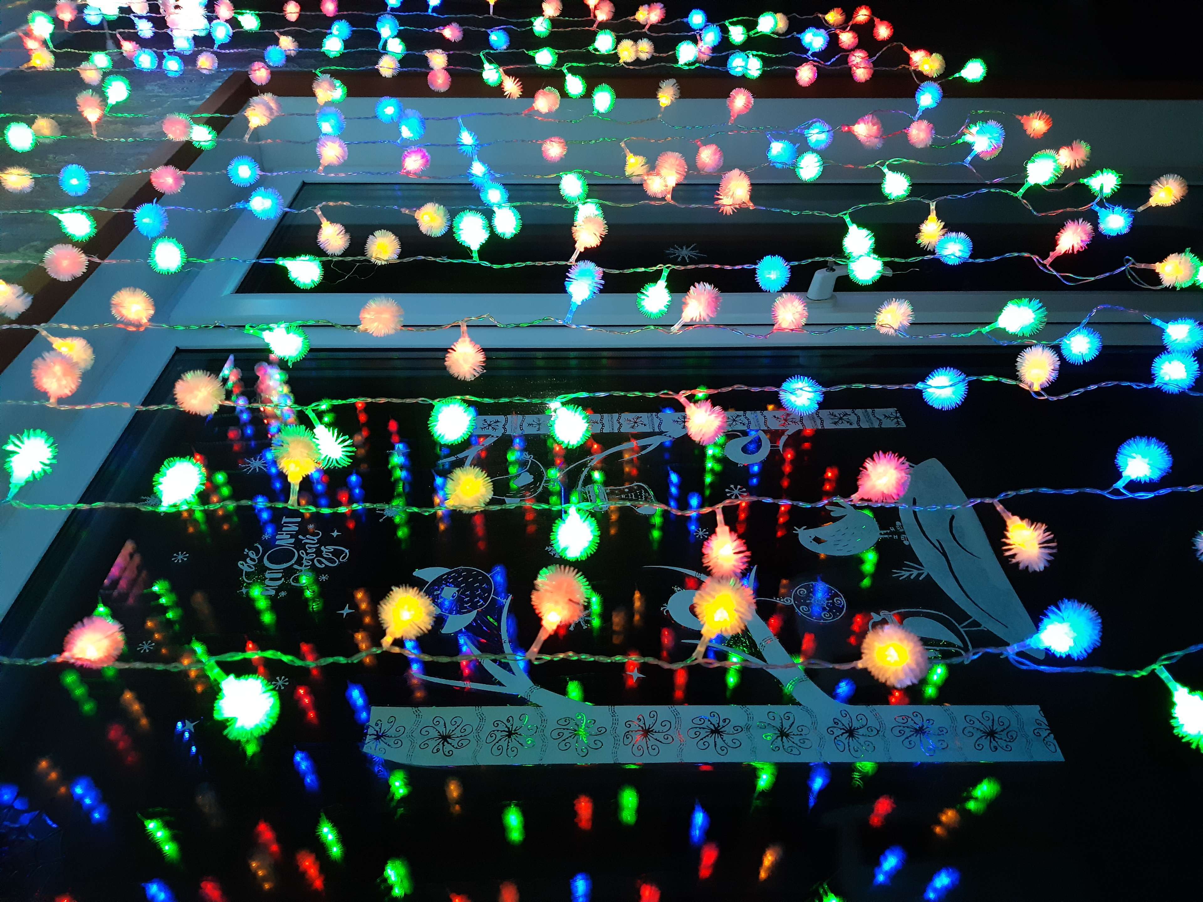 Фотография покупателя товара Гирлянда «Занавес» 2 × 1.5 м с насадками «Шарики», IP20, прозрачная нить, 360 LED, свечение мульти, 8 режимов, 220 В - Фото 20