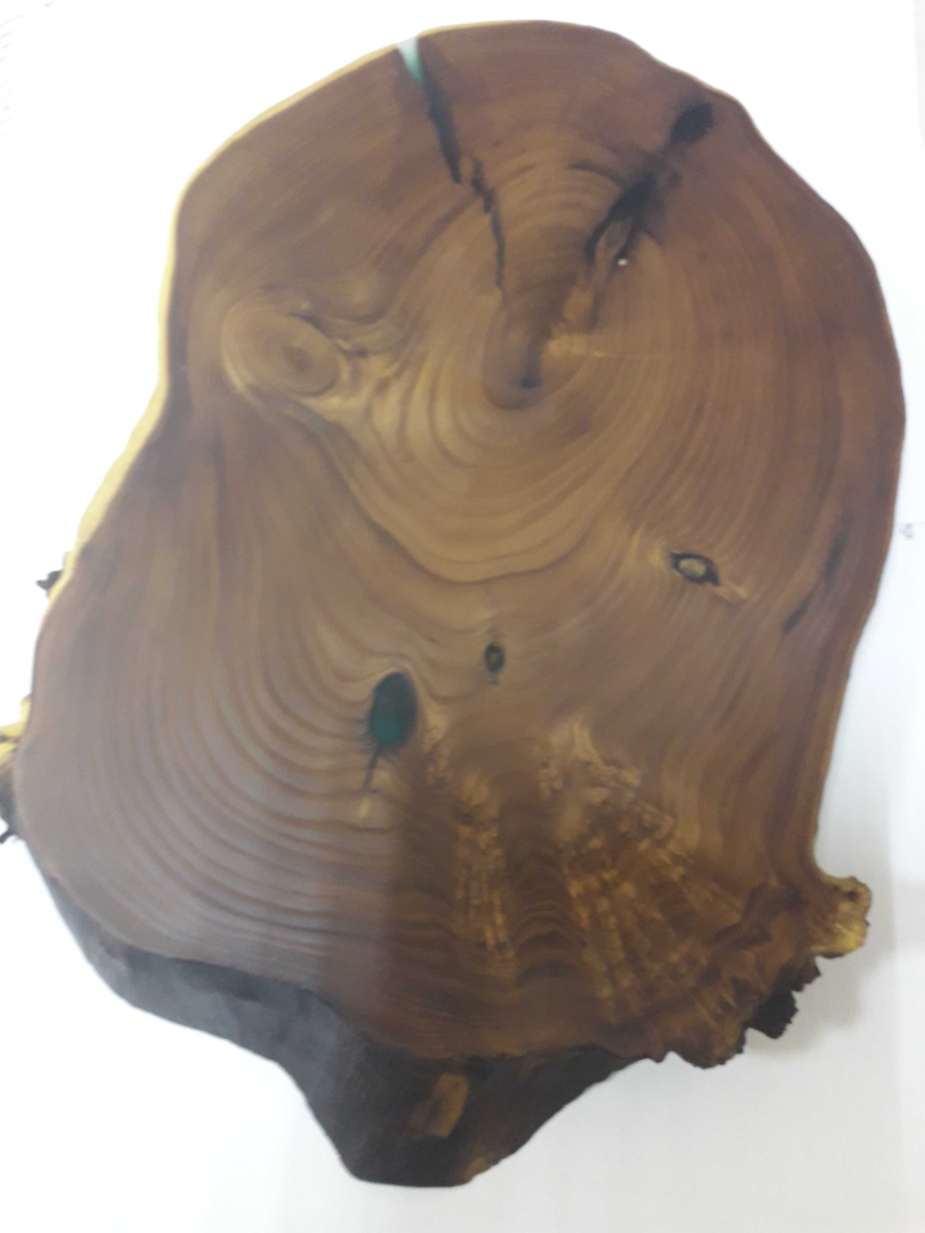 Фотография покупателя товара Доска темная сервировочная из массива оливы "Спил", 35-40 х 17-25 см, микс