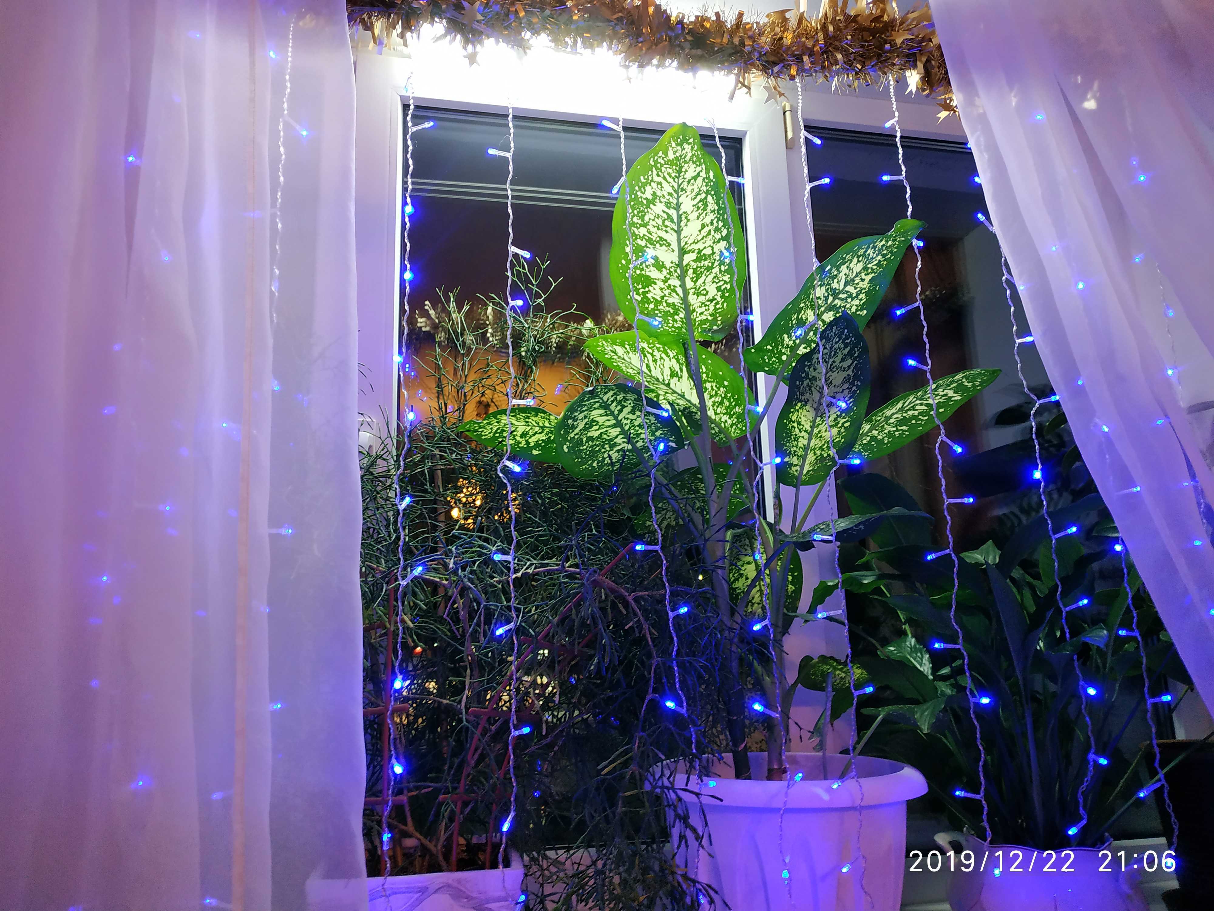 Фотография покупателя товара Гирлянда «Занавес» 1.5 × 1 м, IP20, прозрачная нить, 180 LED, свечение мульти, 8 режимов, 220 В - Фото 66