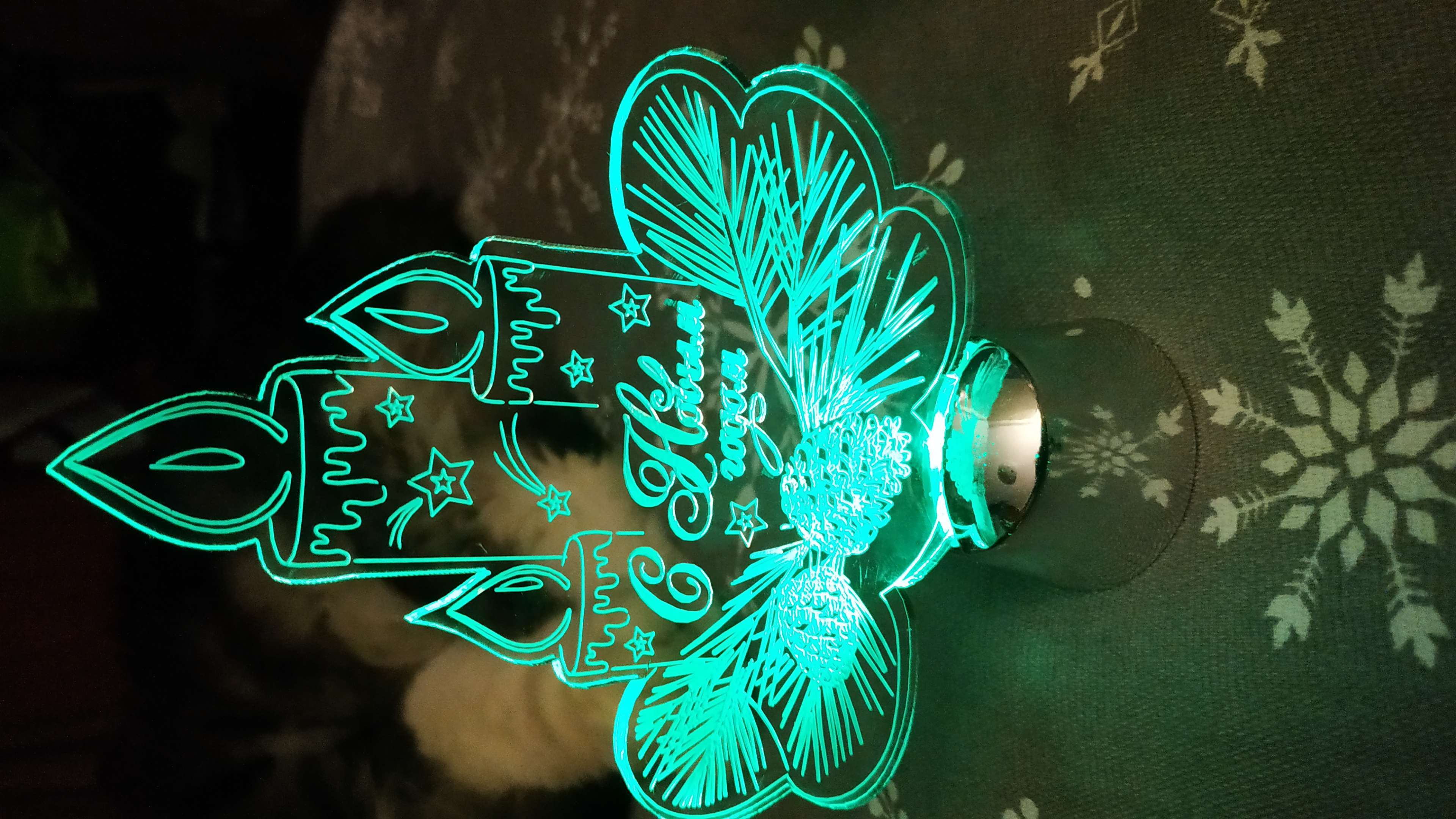 Фотография покупателя товара Подставка световая "Свечки", 14.5х10.5 см, (батарейки в компл.), 1 LED, RGB - Фото 1