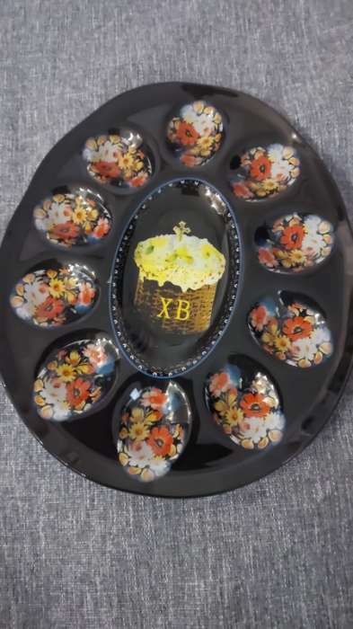 Фотография покупателя товара Подставка стеклянная для яиц Доляна «Пасха», 10 ячеек, 24×20,5 см, цвет чёрный - Фото 1