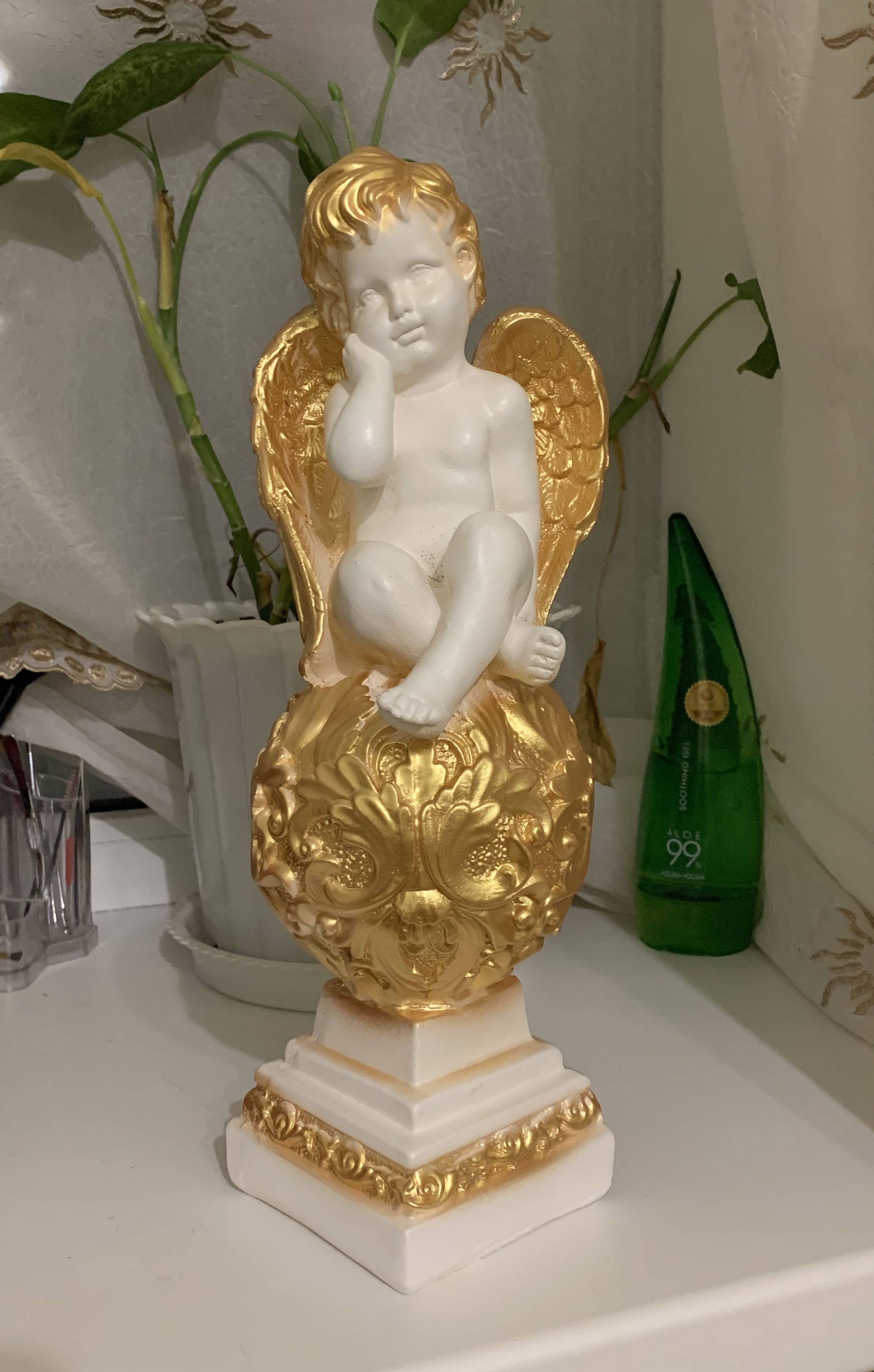 Фотография покупателя товара Статуэтка "Ангел на шаре", бело-золотая, 35 см