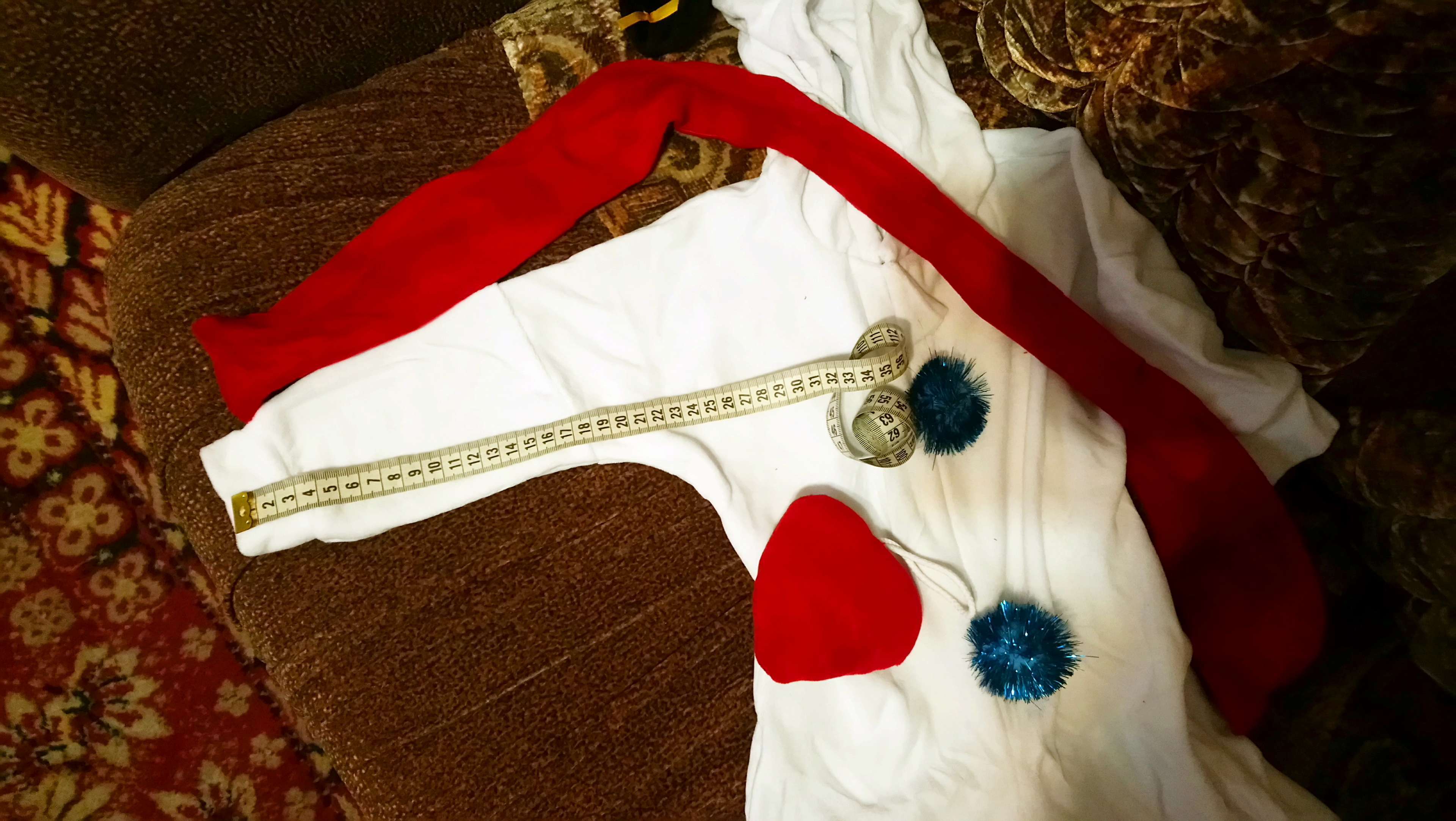 Фотография покупателя товара Карнавальный комбинезон "Снеговик" с игрушкой, велюр, 1-2 года, рост 68-92 см