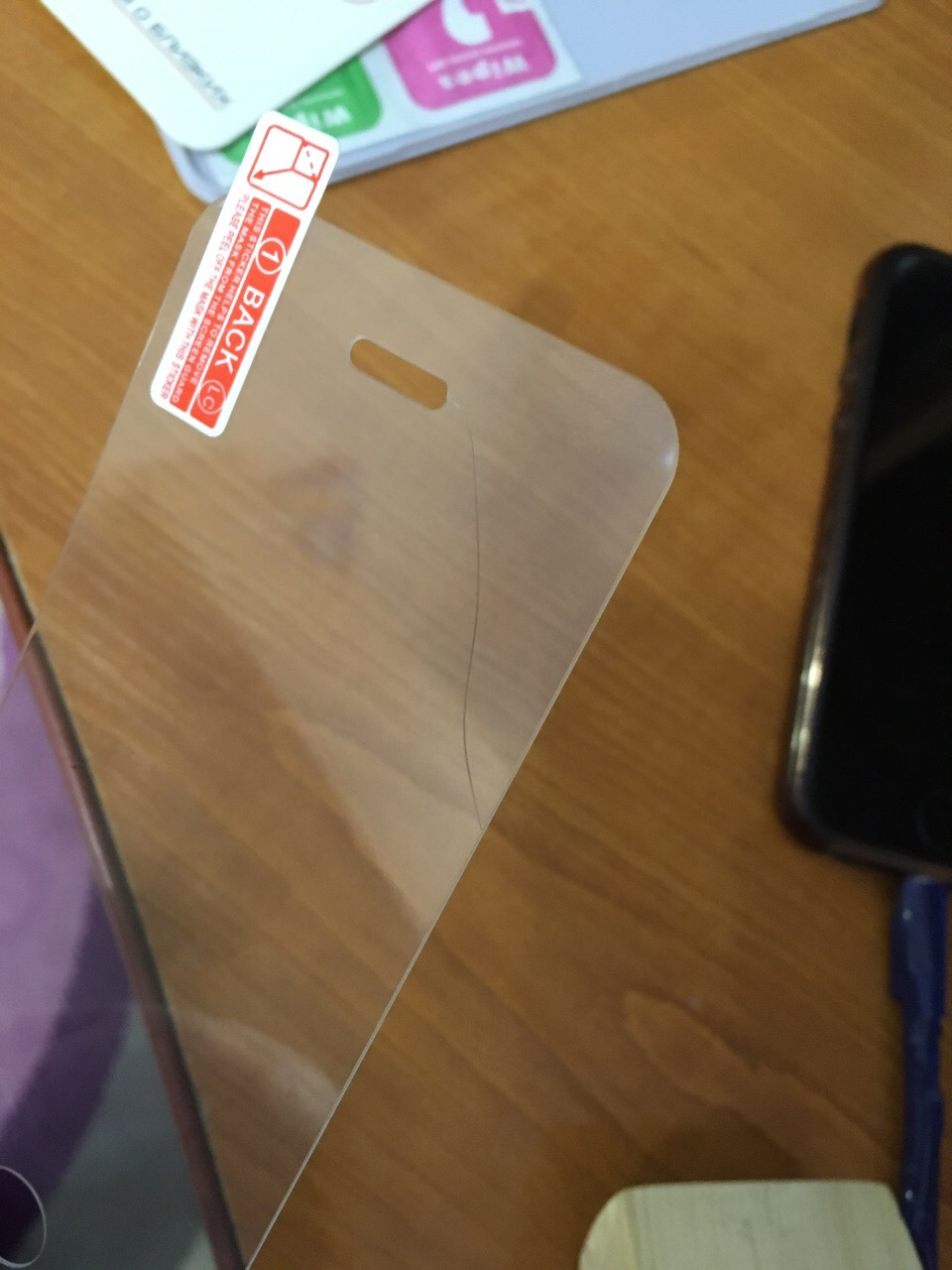 Фотография покупателя товара Защитное стекло 2.5D LuazON для iPhone 5/5S, полный клей, 0.26 мм, 9Н