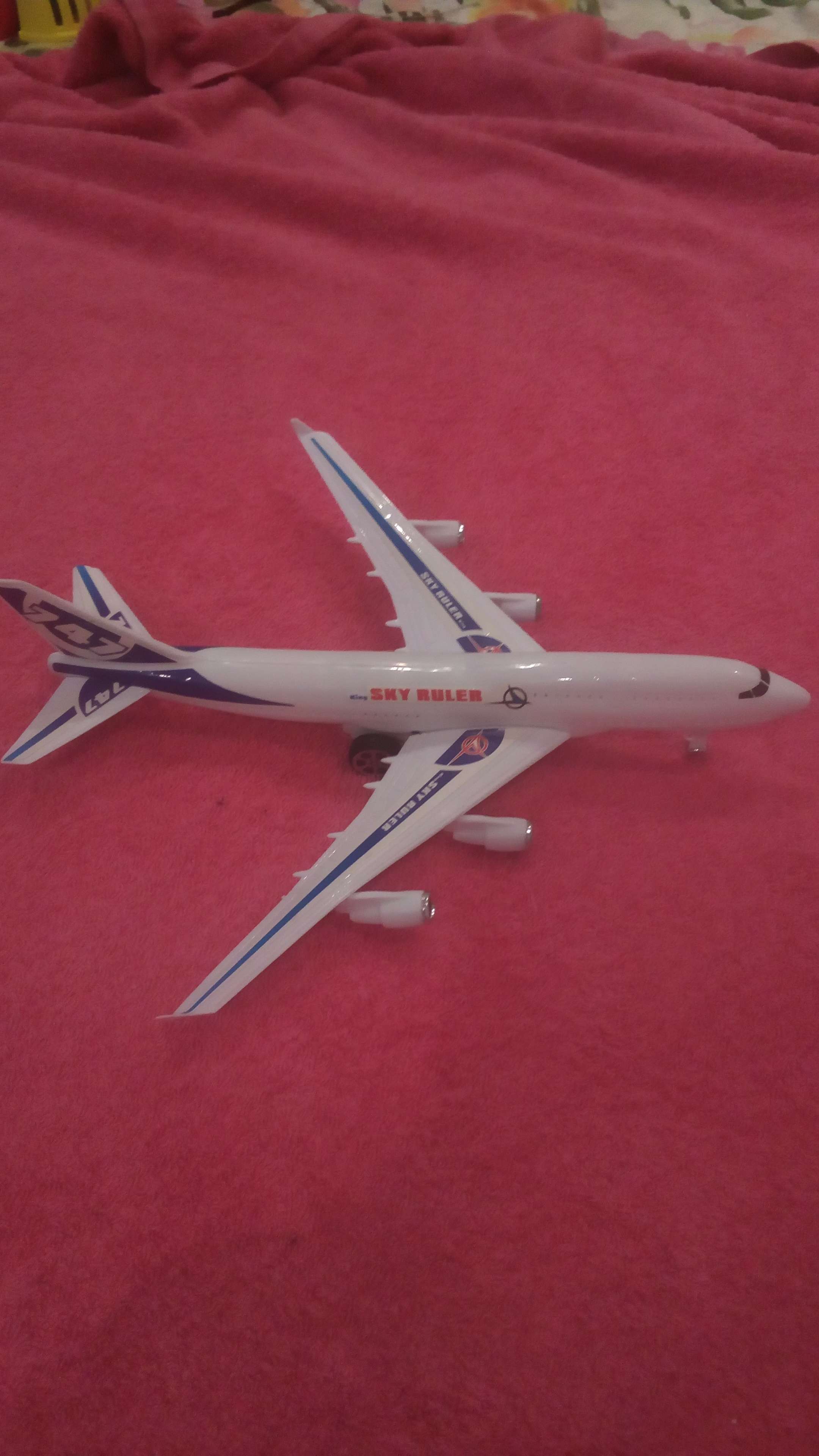 Фотография покупателя товара Самолёт инерционный «Лайнер», цвета МИКС